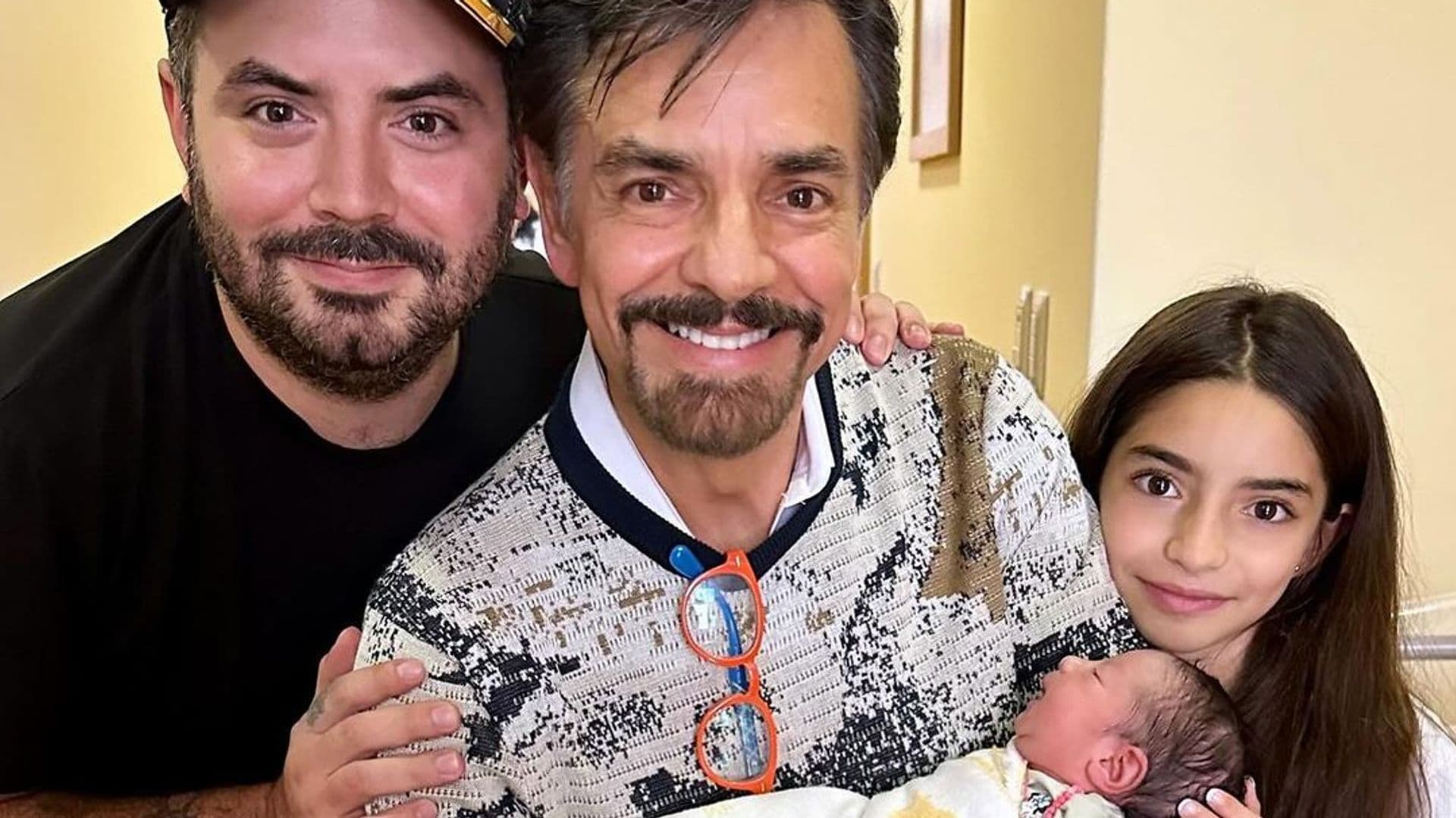 Eugenio Derbez se deja ver por primera vez con su nueva nieta en brazos