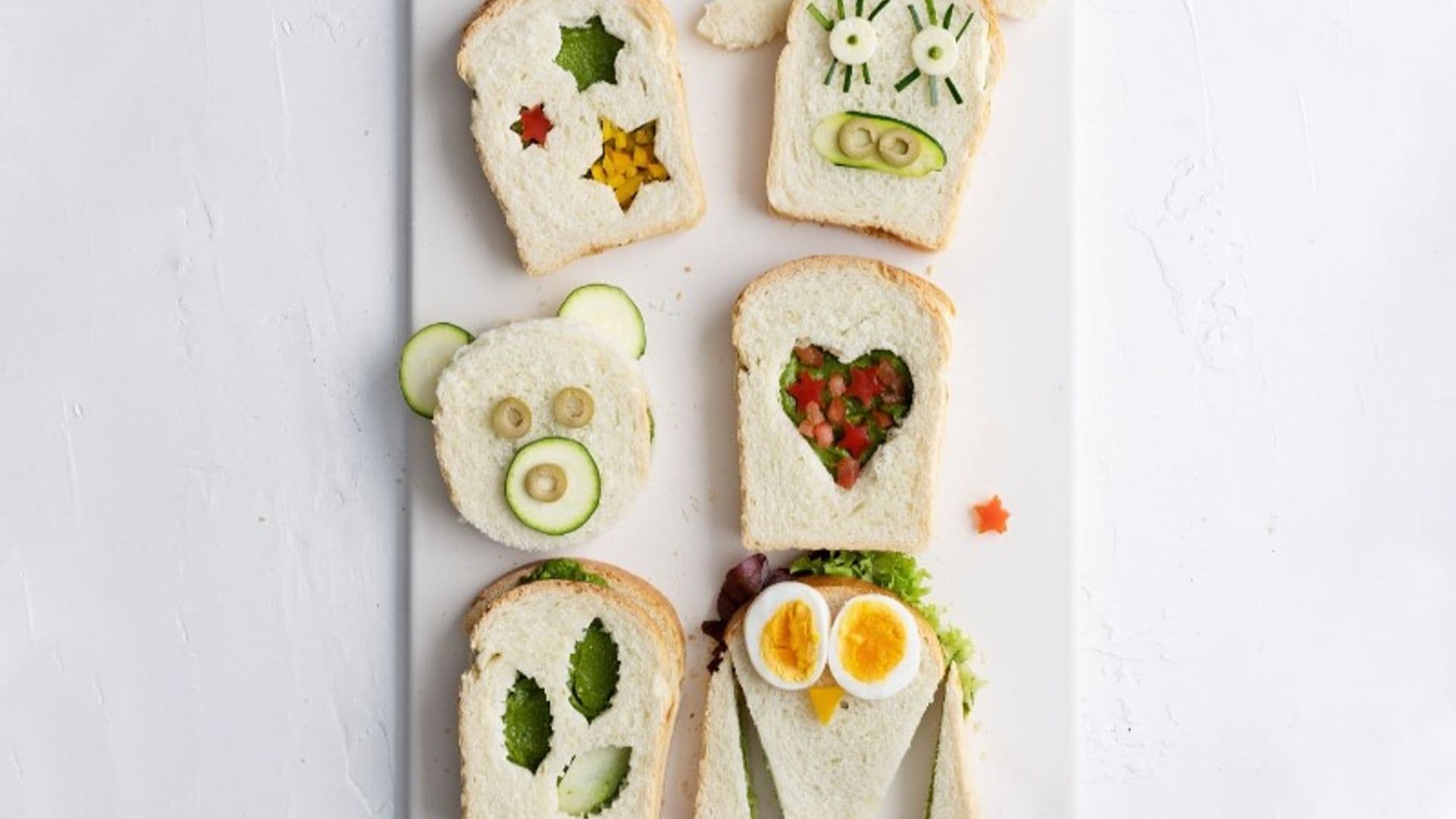 Sándwich de pan blanco y pesto de espinacas