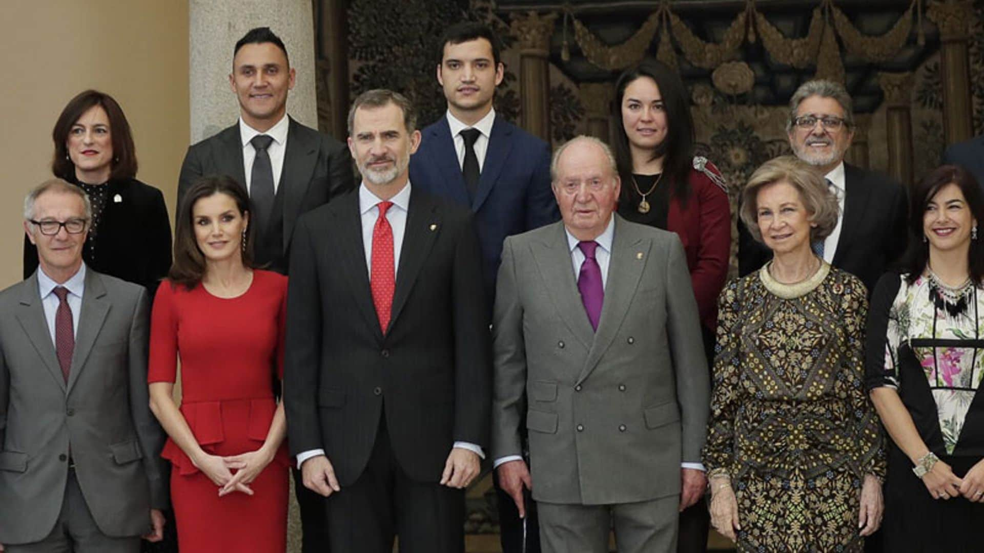 Los Reyes, acompañados de don Juan Carlos y doña Sofía, premian el deporte español