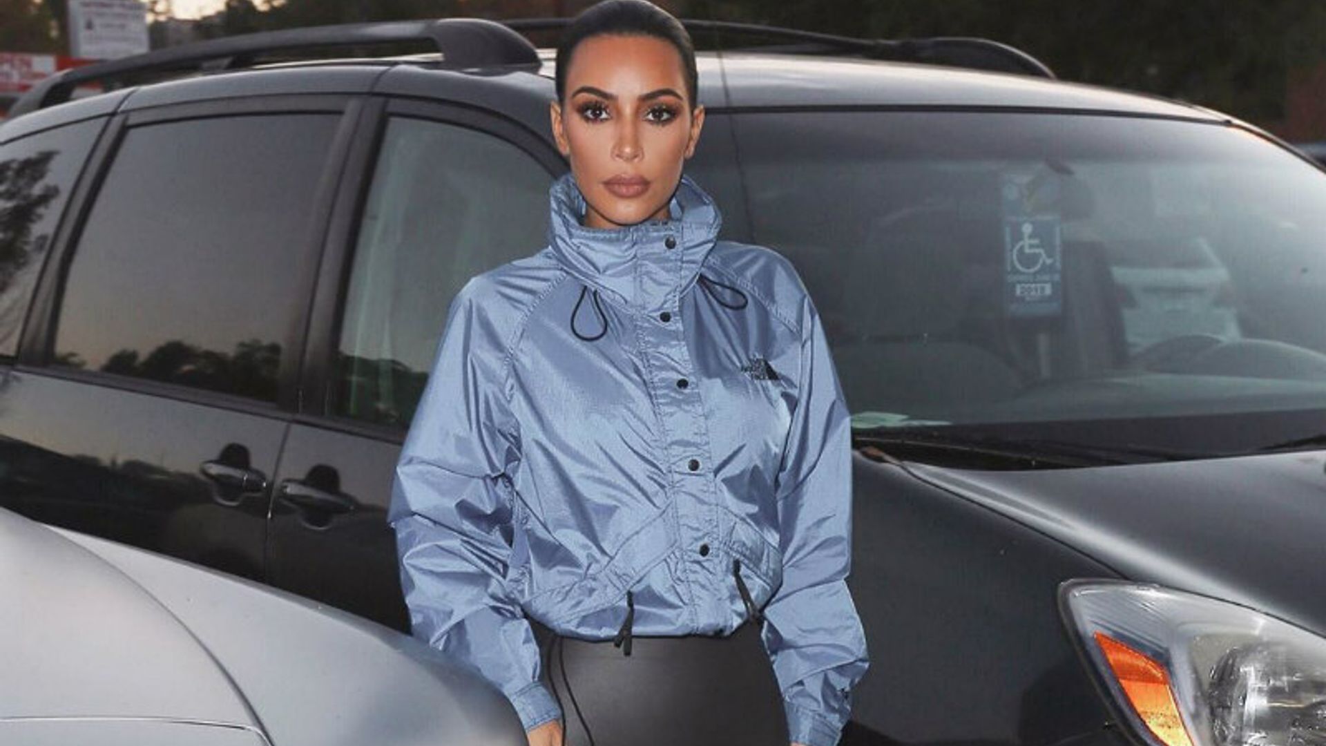 ¿Quiere decir Kim Kardashian que el cortavientos es la nueva sudadera?