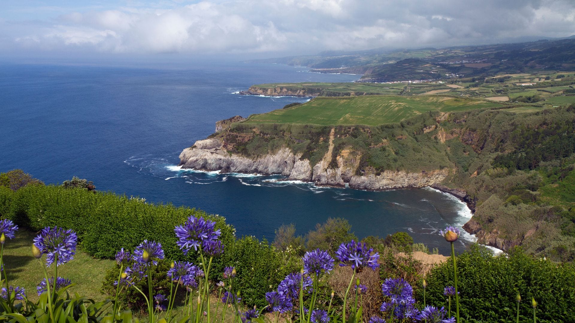 Azores para viajeros intrépidos, lugares impresionantes que te dejarán sin aliento