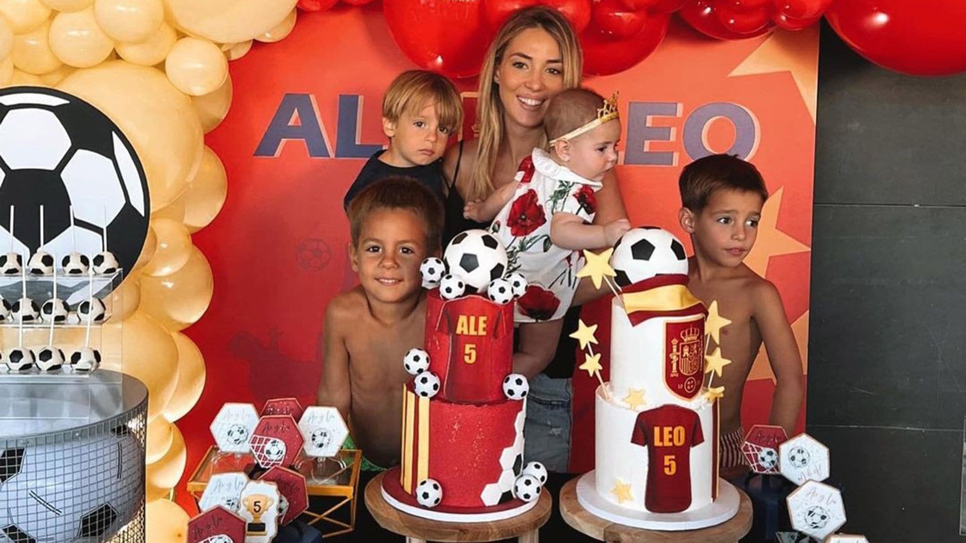 Los mellizos de Alice Campello soplan las velas por su 5 cumpleaños en una divertidísima fiesta, ¡con la espuma como gran protagonista!