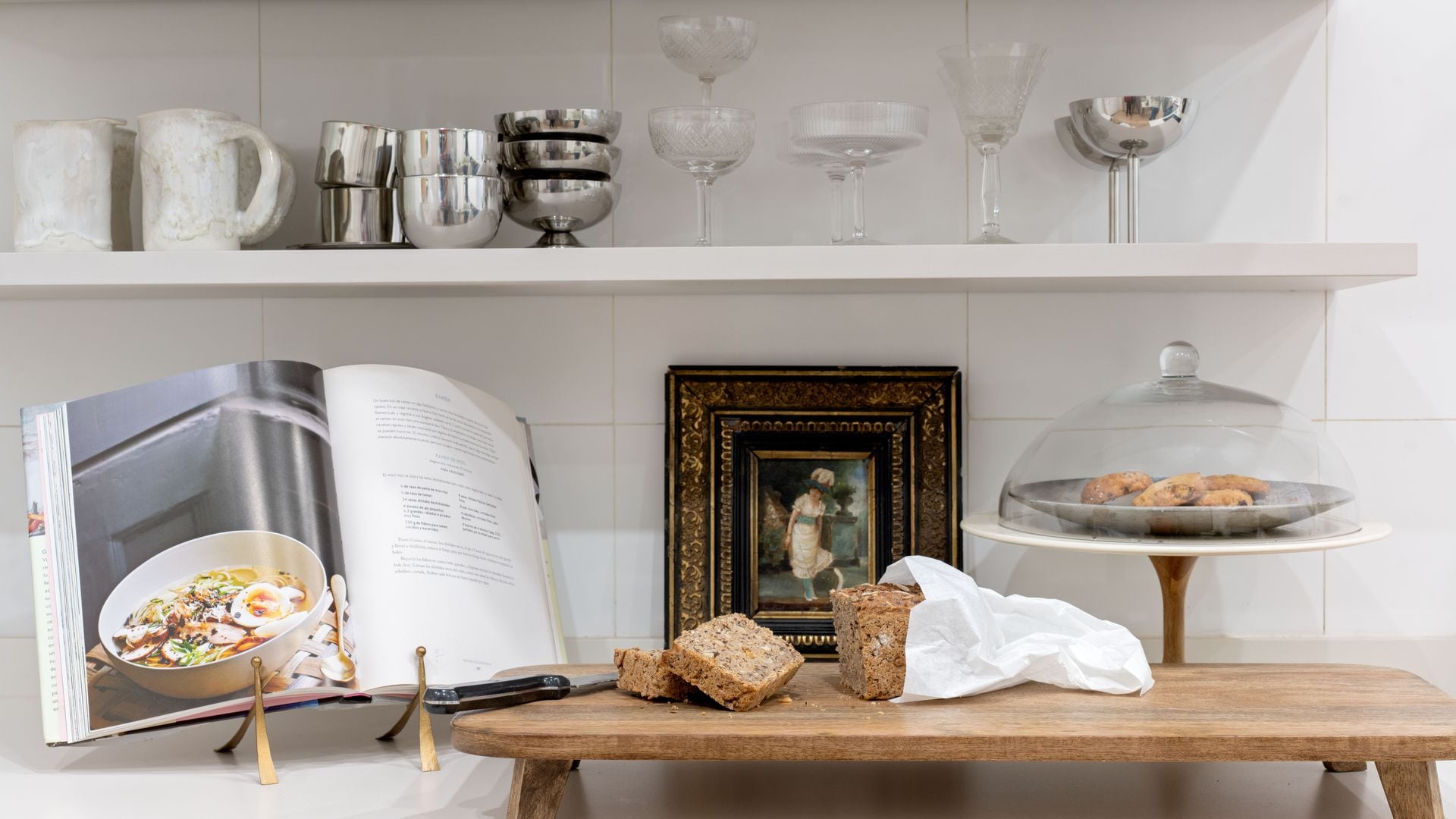 SIEMPRE QUE VUELVES A CASA...
Varios detalles de la cocina.