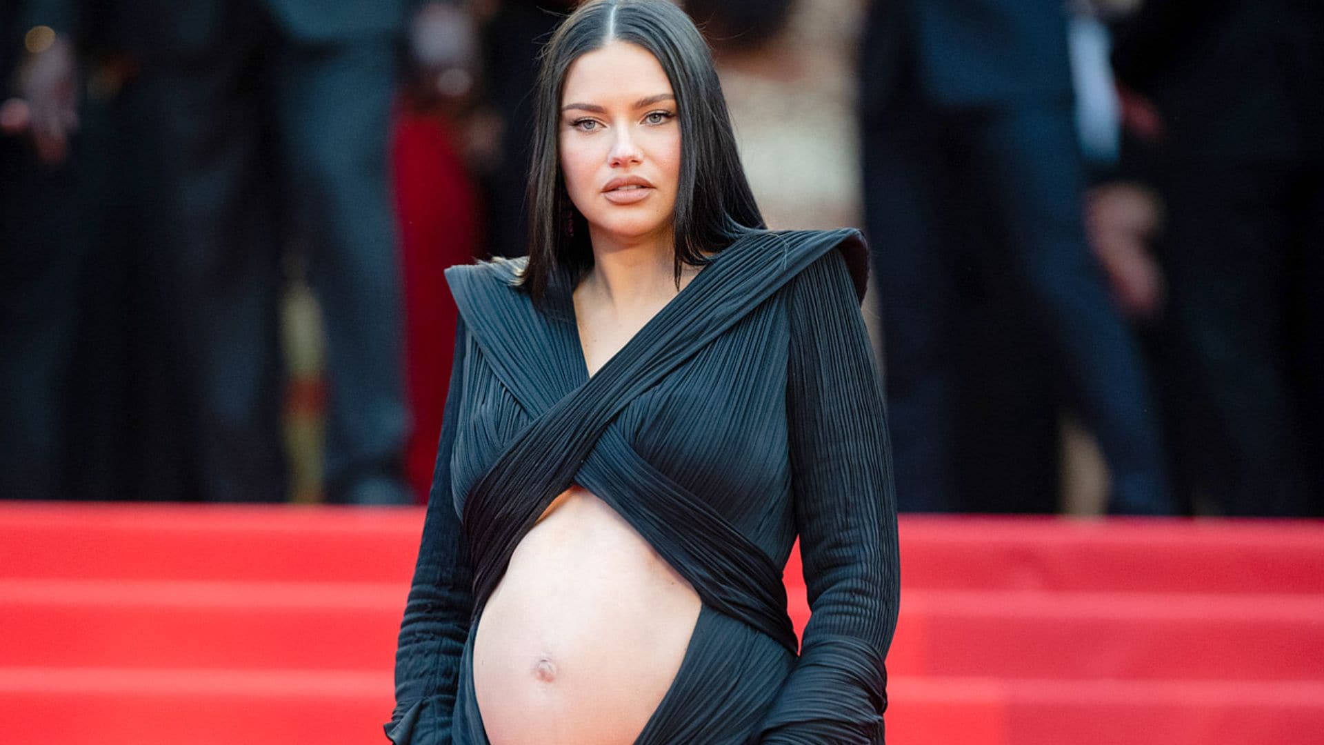 Adriana Lima y otras ocho supermodelos que han tenido un hijo en 2022