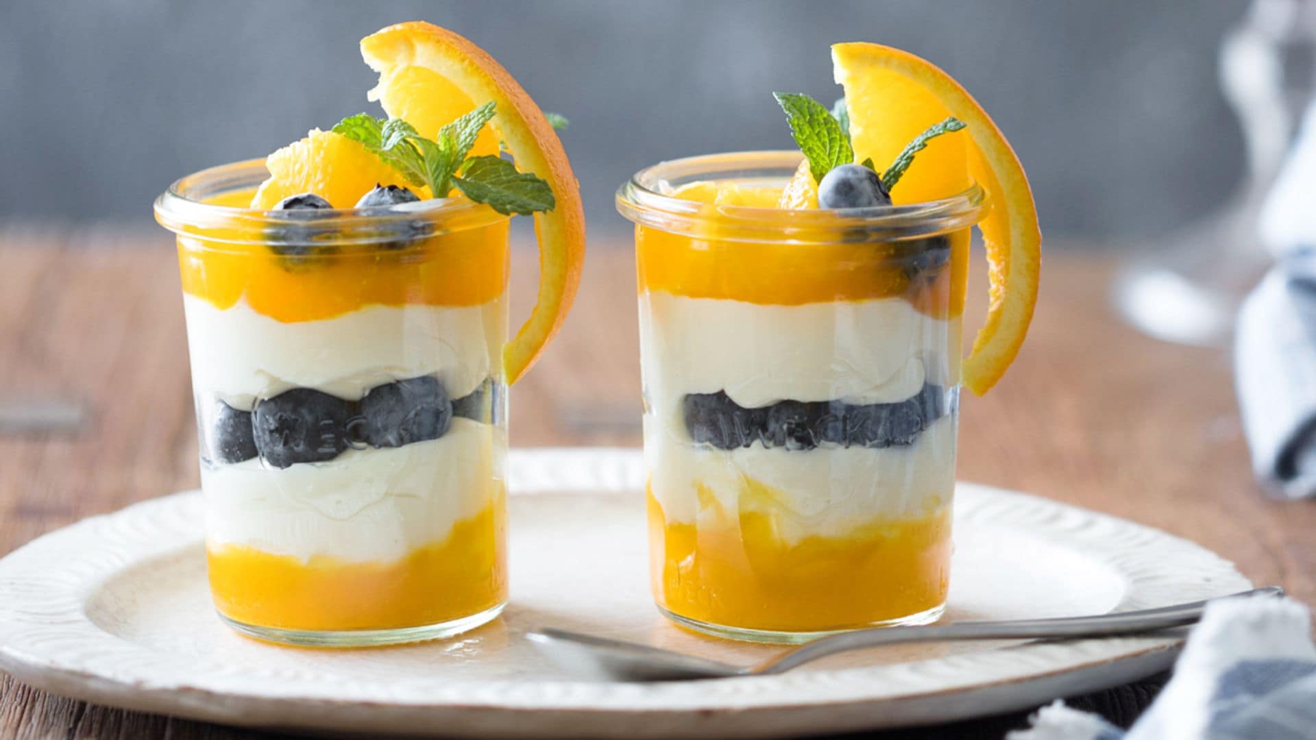 Vasitos de naranja con mascarpone