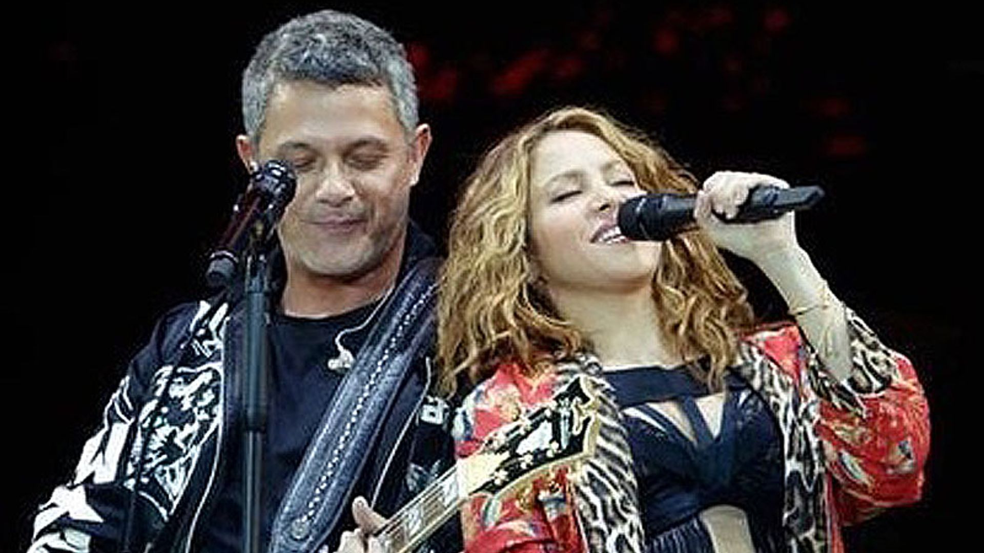 Shakira reaparece en el concierto de Alejandro Sanz