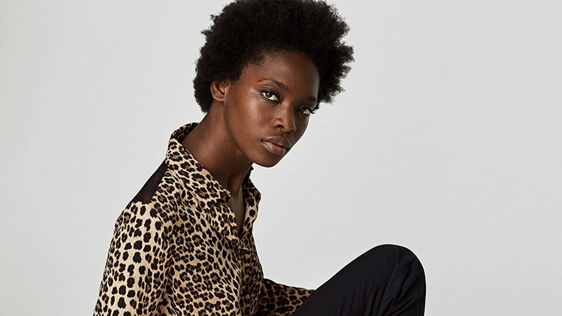 ¿Colores lisos? Zara prefiere vestir el otoño con camisas estampadas