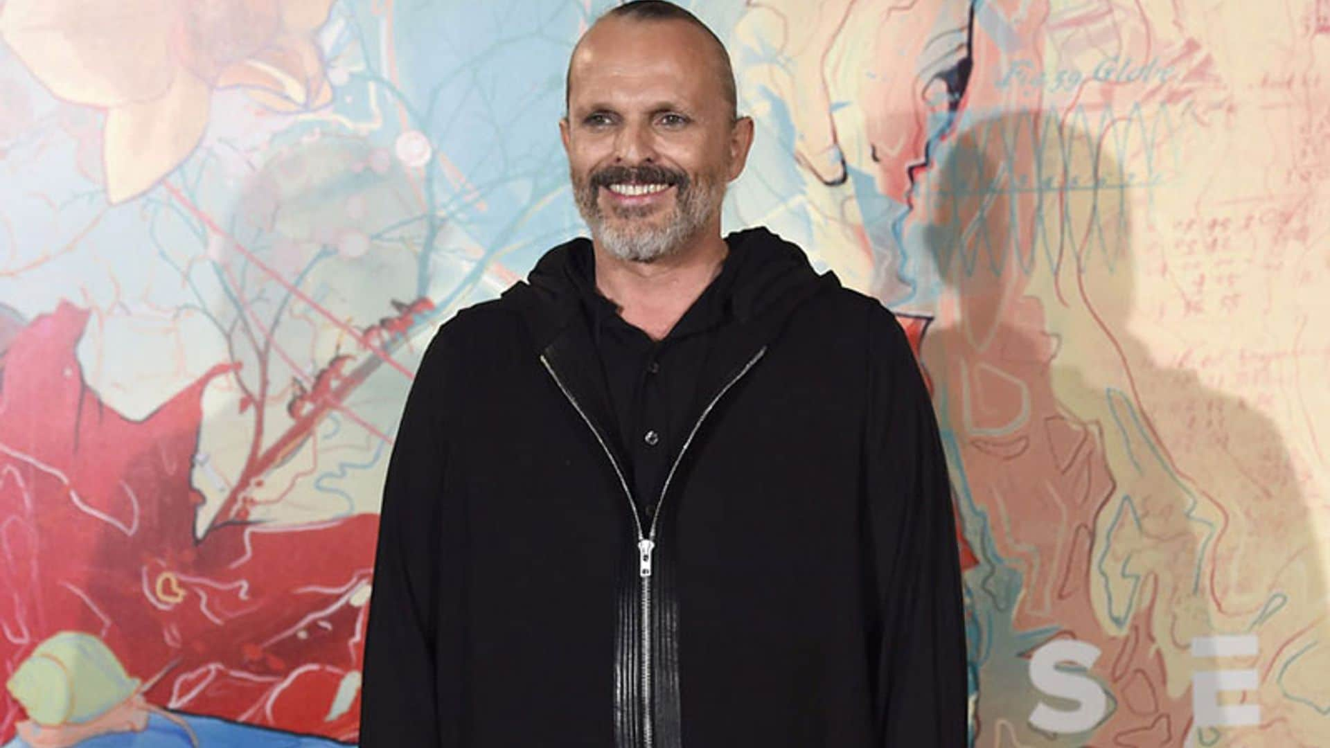 Miguel Bosé cumple 60 años como feliz y orgulloso 'papito' de sus cuatro hijos