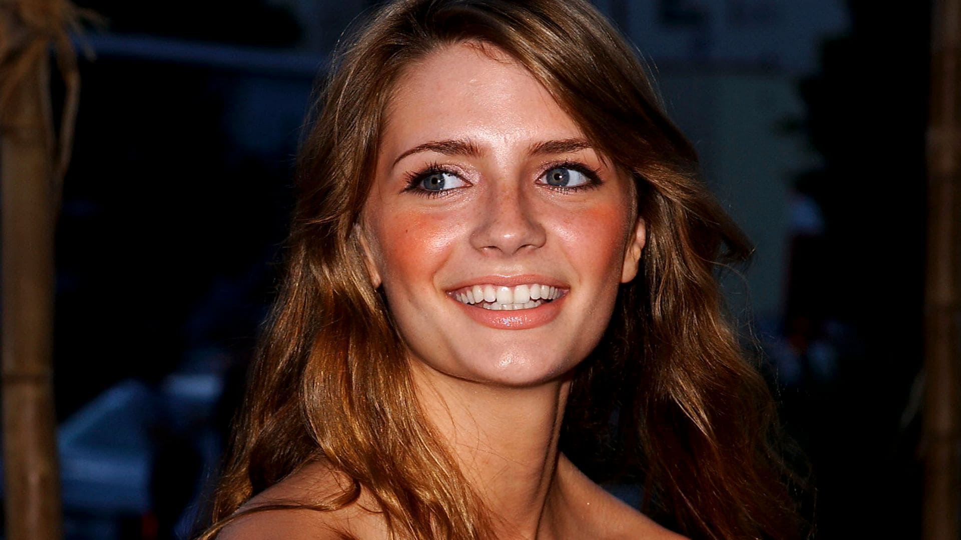 Regresa el maquillaje de los 2000: cómo conseguir el look de Mischa Barton o las gemelas Olsen