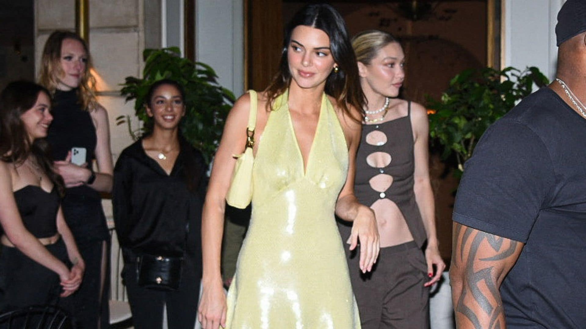 El plan de chicas de Kendall Jenner y Gigi Hadid: de desfilar en Versalles a cenar en París