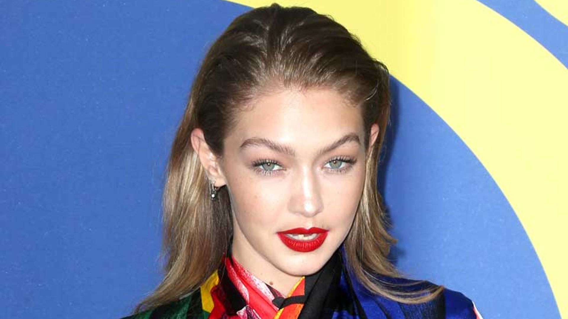 Este 'look' de Gigi Hadid te dejará con la boca abierta