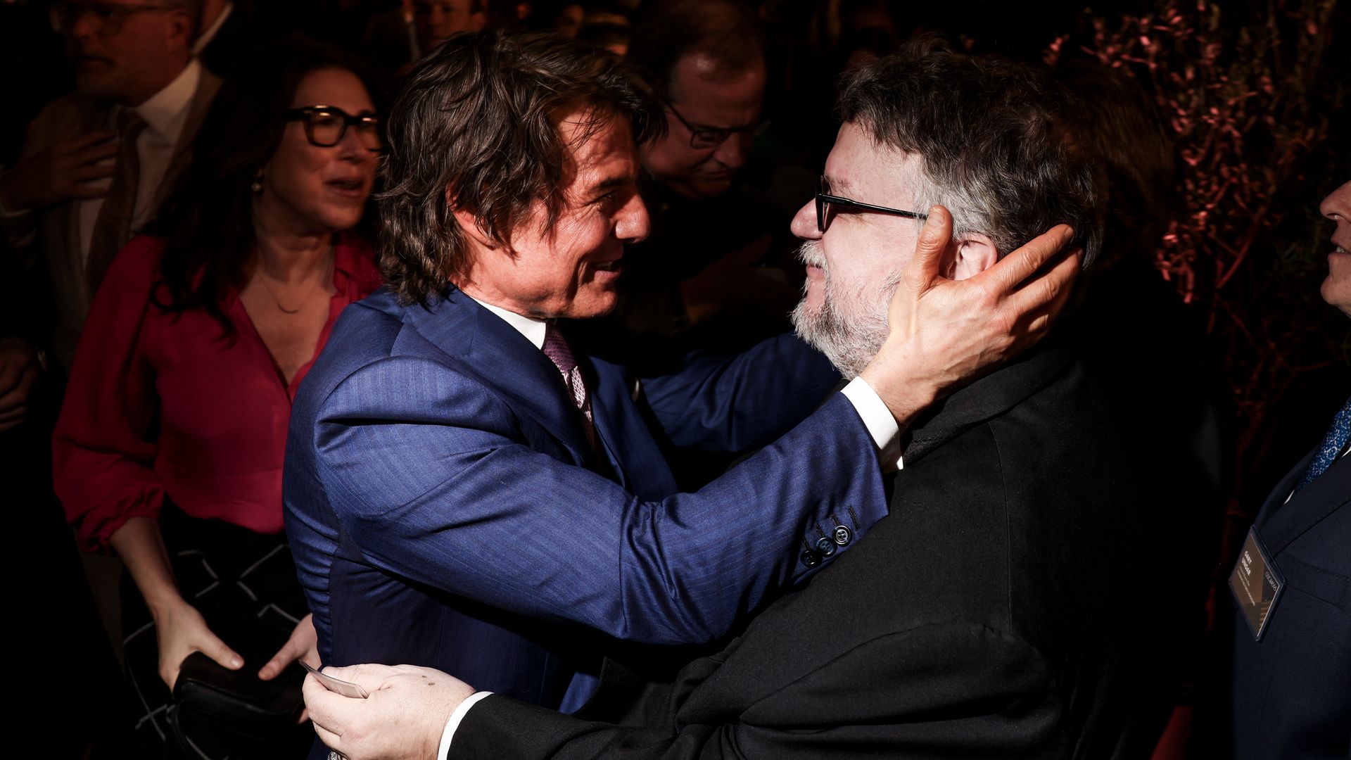 Tom Cruise y Guillermo del Toro en el almuerzo de nominados previo a la 95a. edición de los Premios Oscar 2023 