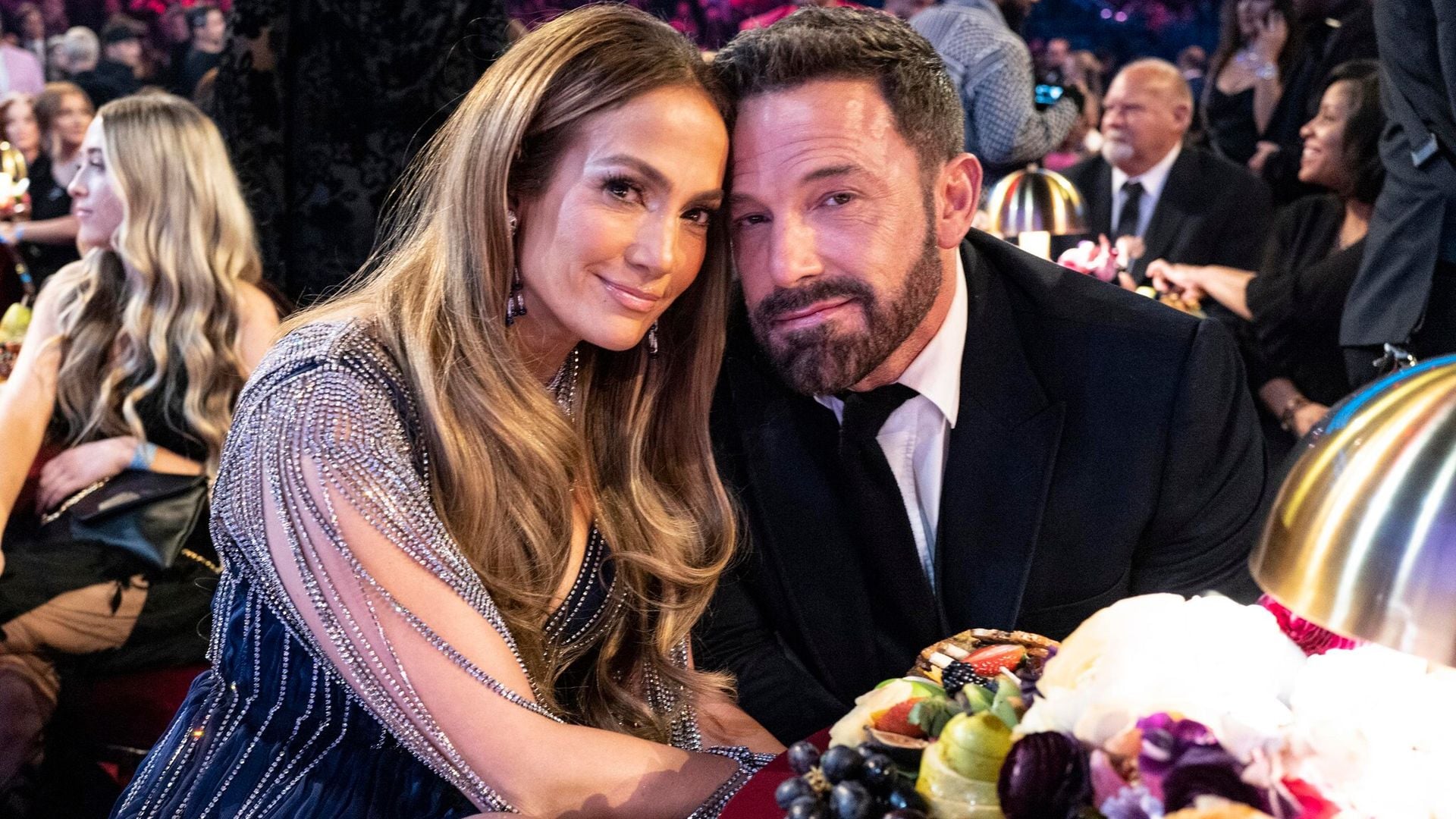 Jennifer Lopez y Ben Affleck sellan su amor con nuevos tatuajes en San Valentín