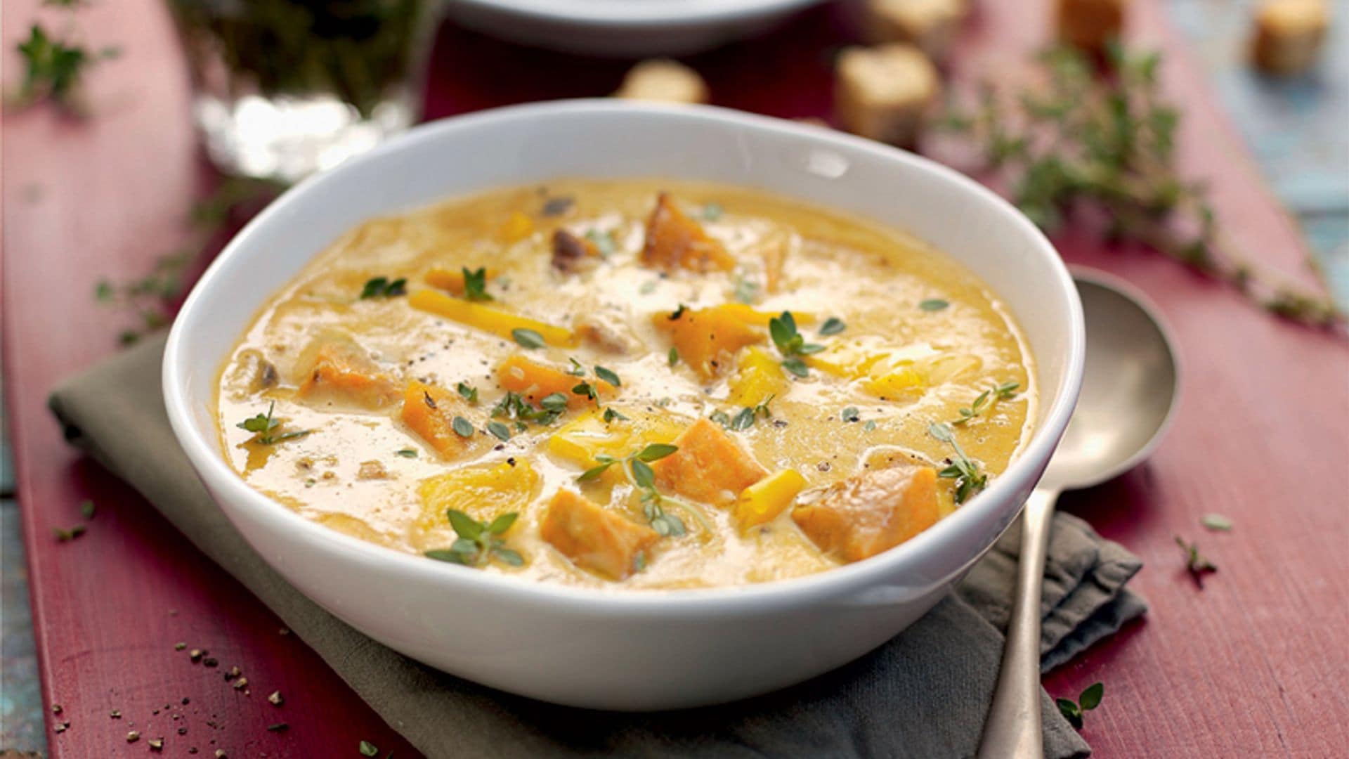 Crema de calabaza con pan de maíz