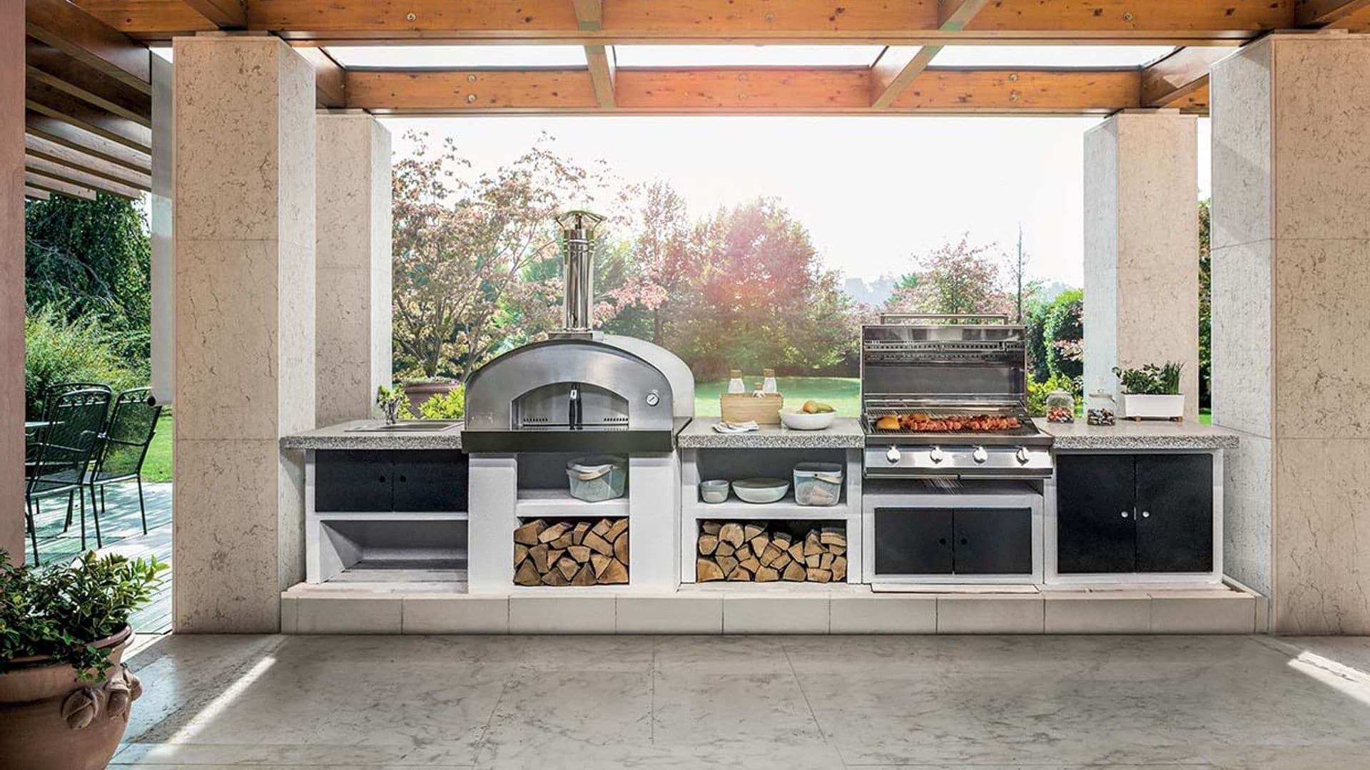 Hoy el menú se prepara fuera en estas cocinas de exterior