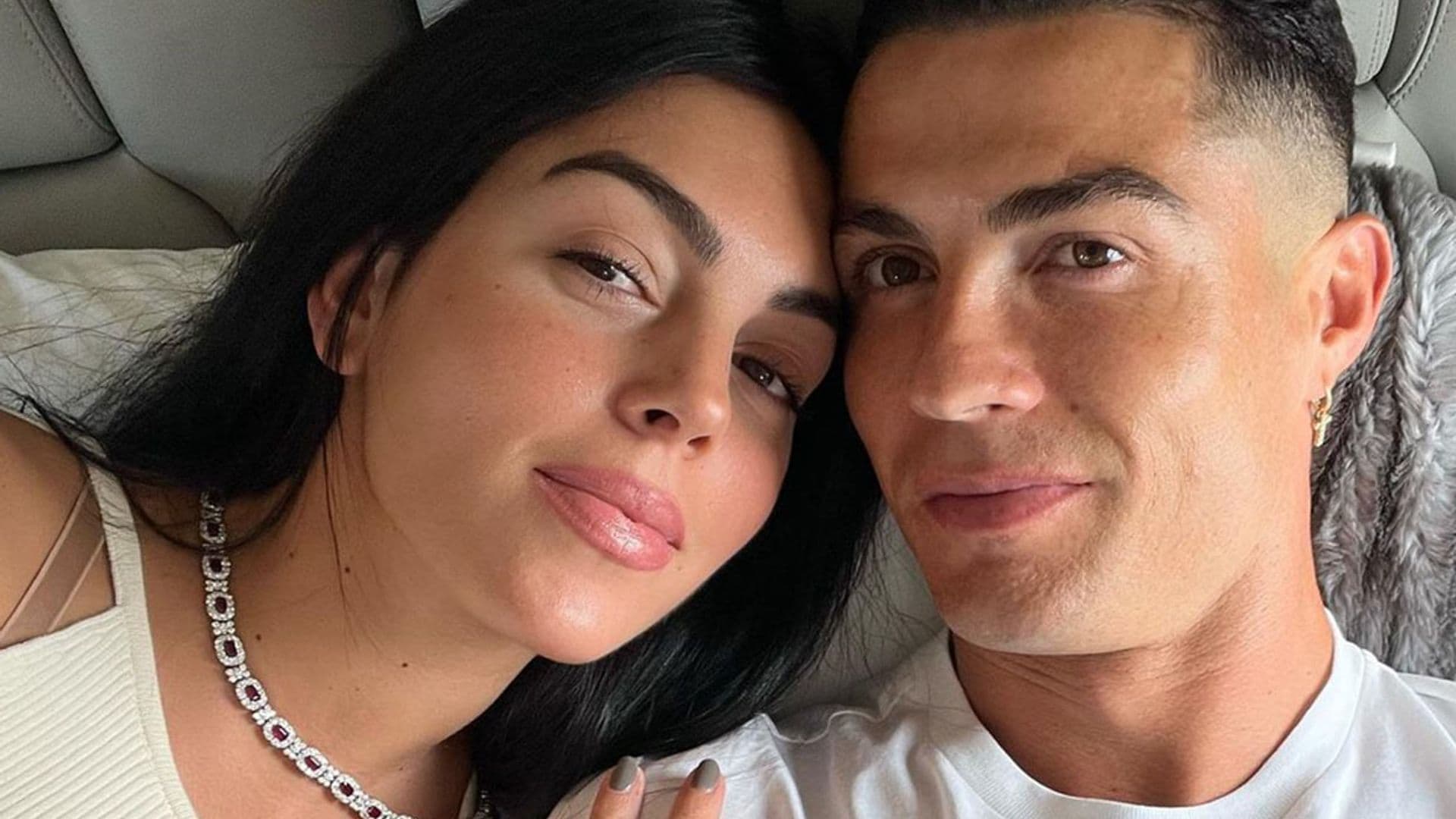 Georgina Rodríguez se tatúa su amor por Cristiano Ronaldo
