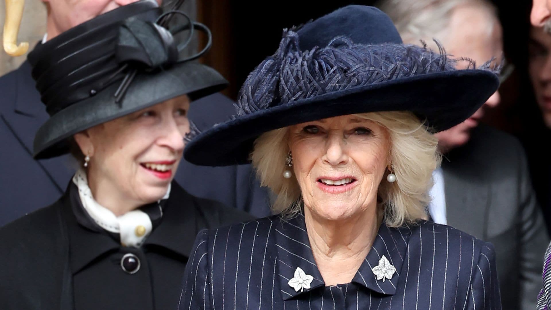 La reina Camilla se va de vacaciones: ¿Quién se queda al frente de la Casa Real británica?