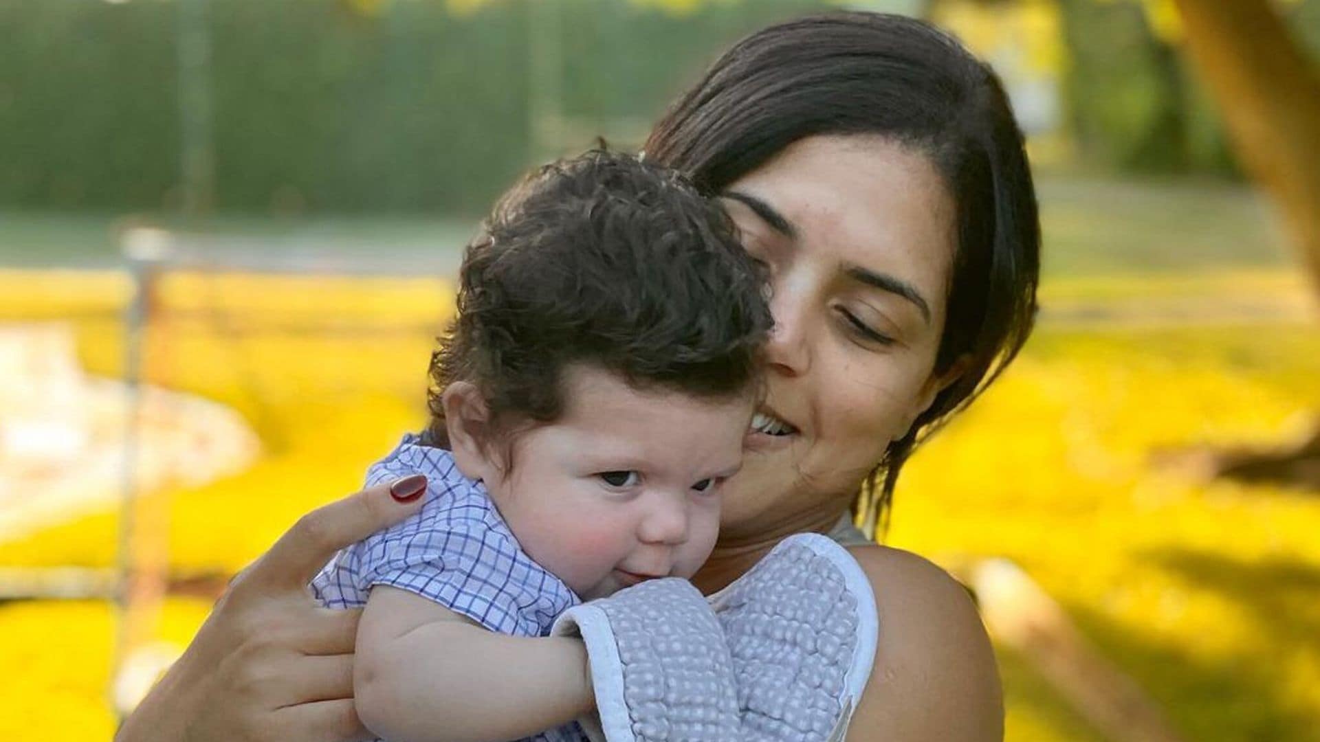 Gennaro, el bebé de Francisca eligió su primer árbol de Navidad