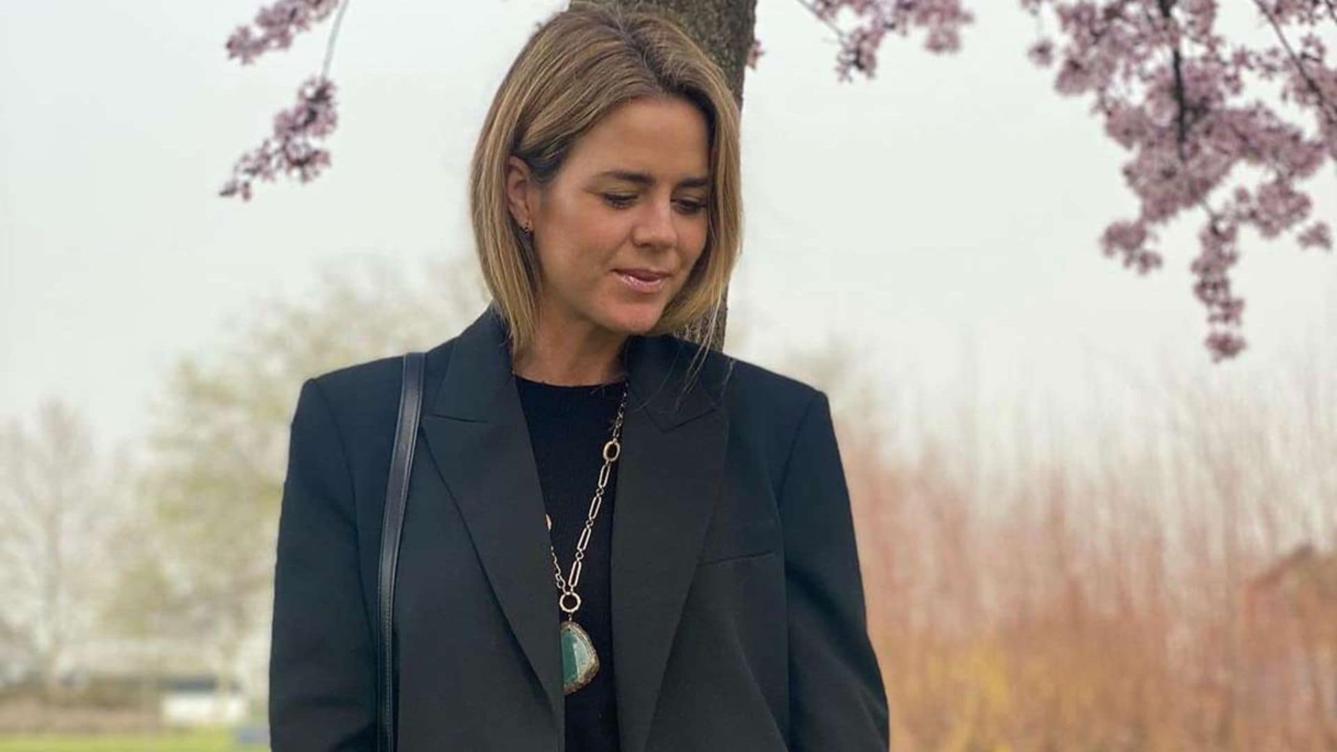 El nuevo estilo de Amelia Bono: ¿quién está detrás de sus looks más cañeros?