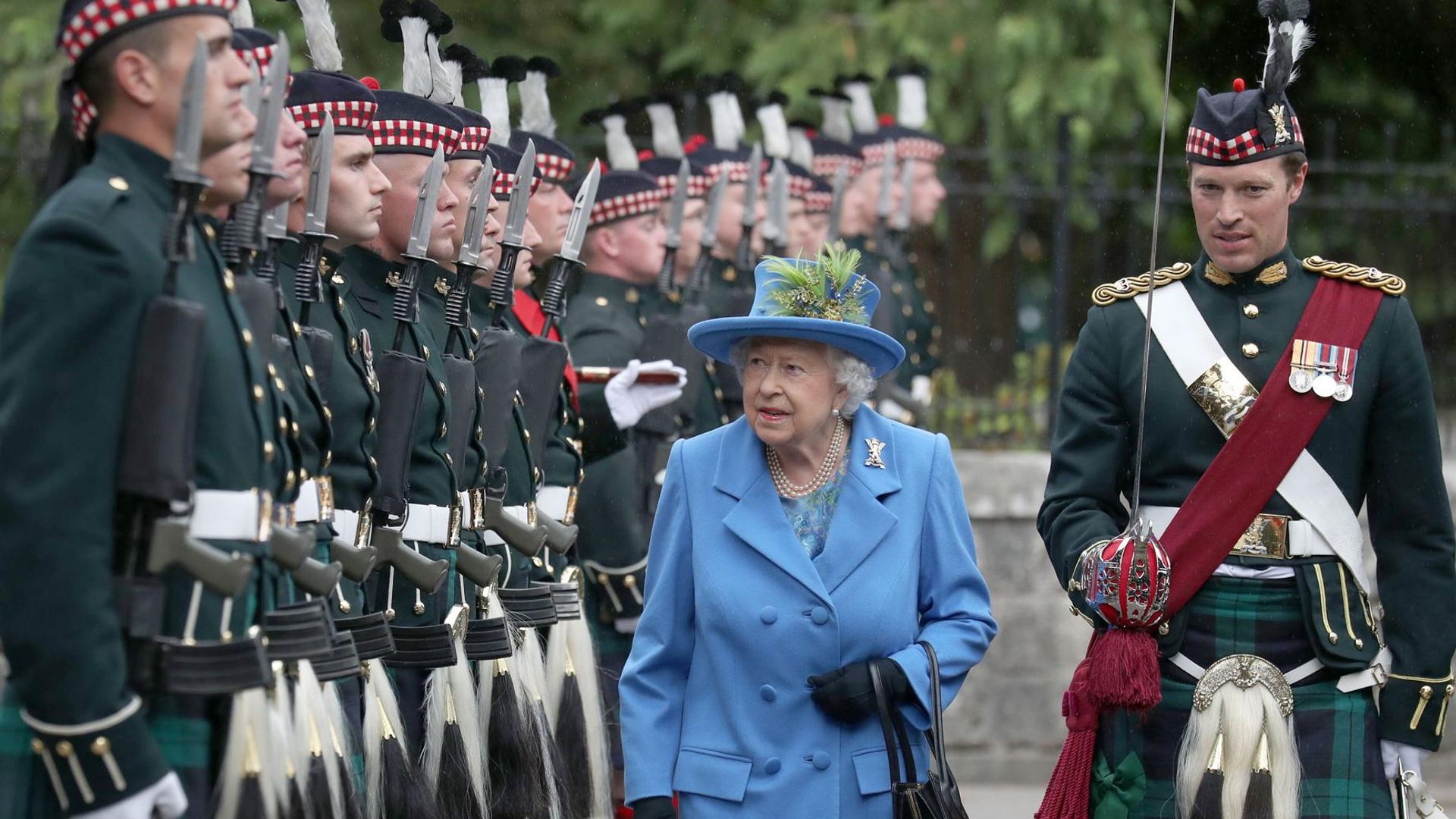 Descubrimos a los ‘escuderos’ más ‘sexies’ de la Familia Real británica