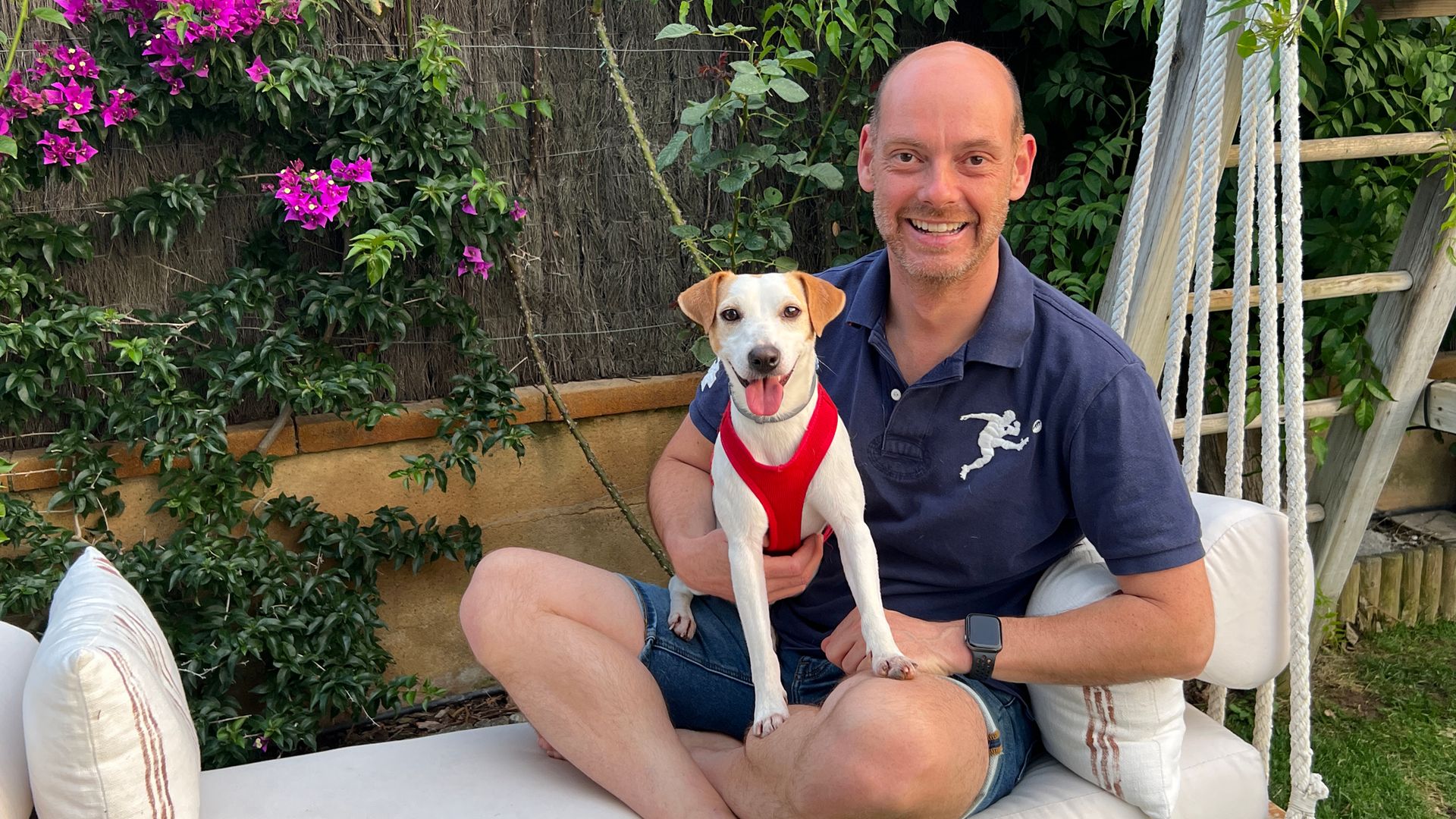 Pablo Muñoz, cuidador del televisivo perro Pipper, nos da consejos para viajar con nuestra mascota este verano