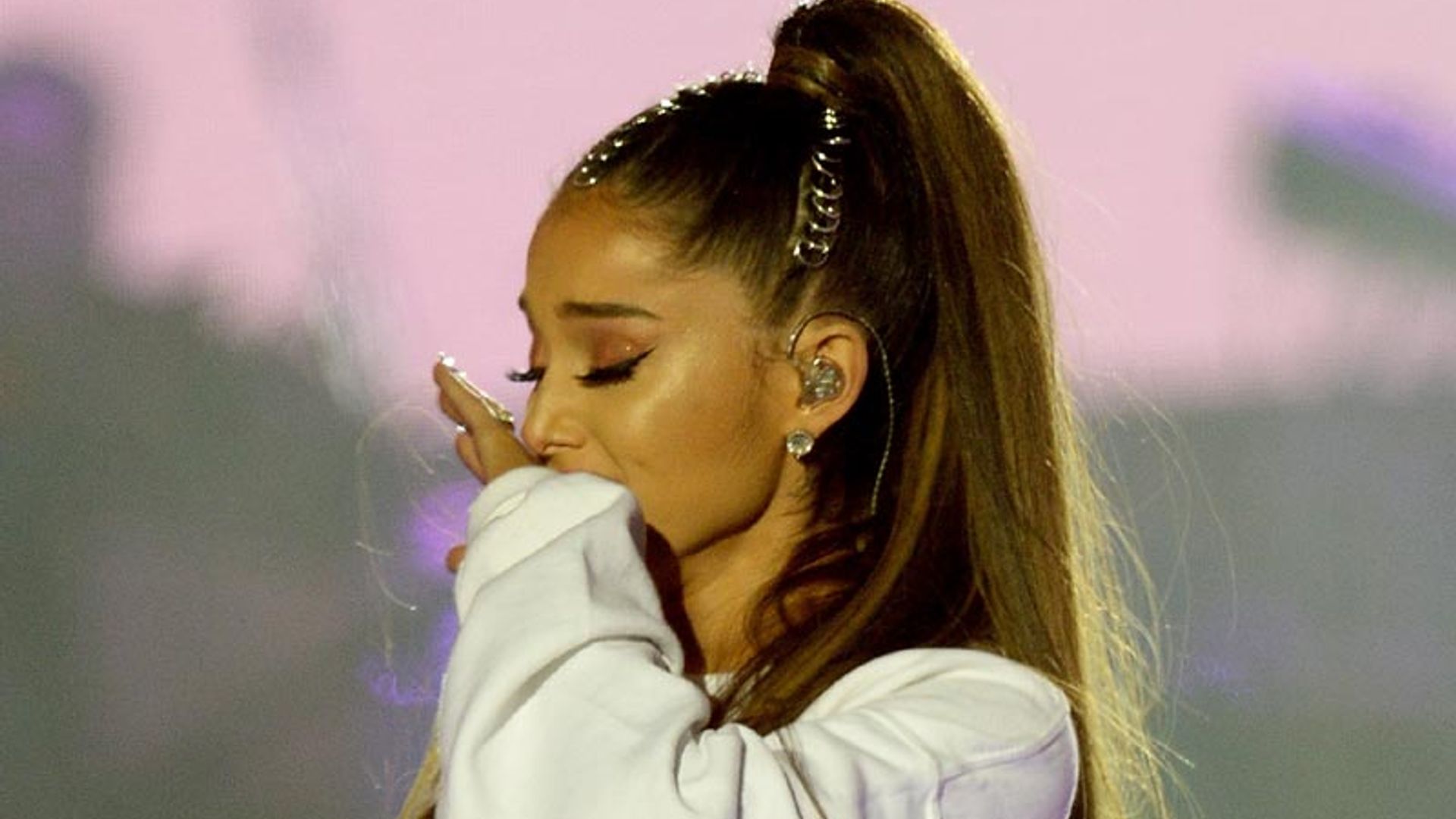 Las lágrimas de Ariana Grande en el concierto en recuerdo de las víctimas de Mánchester