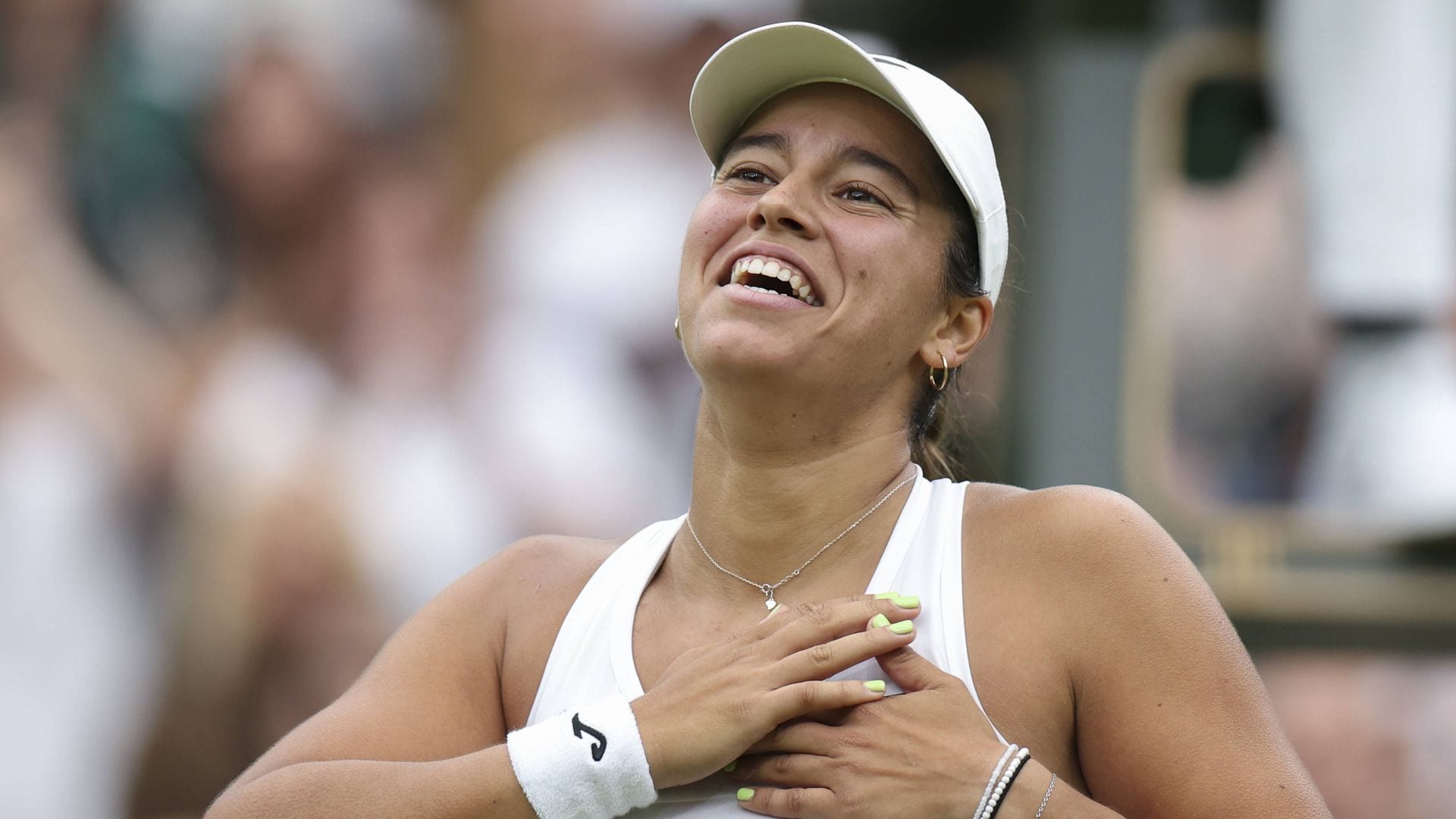 Jessica Bouzas, la nueva sensación del tenis español tras hacer historia en Wimbledon