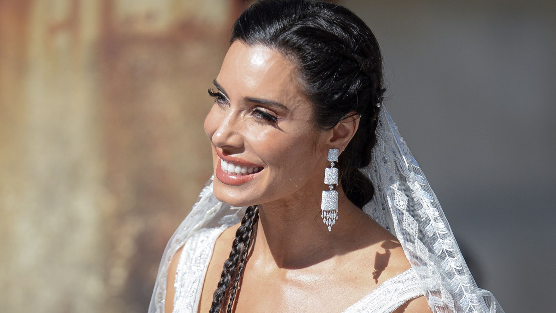 Primicia: el peluquero de Pilar Rubio nos cuenta todos los secretos de su original peinado de novia