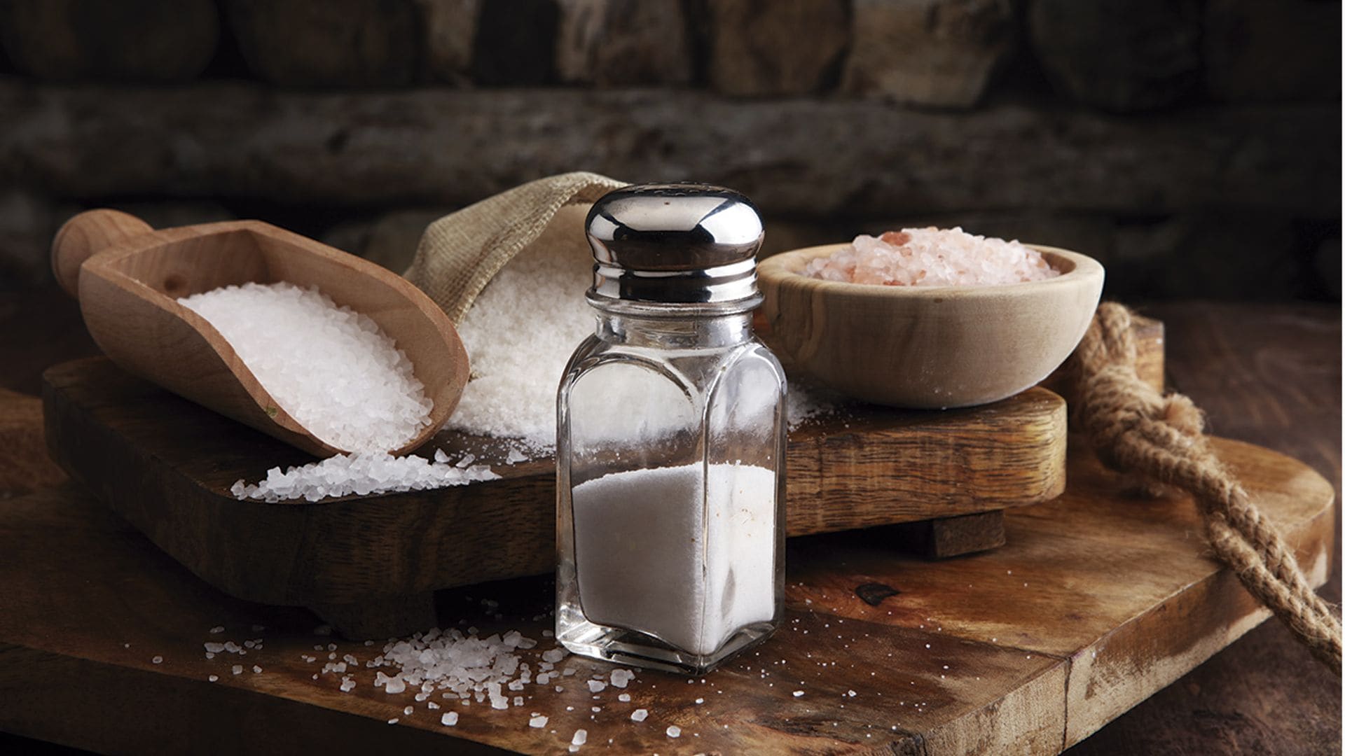 10 cosas que puedes limpiar con sal y otros trucos con este popular condimento