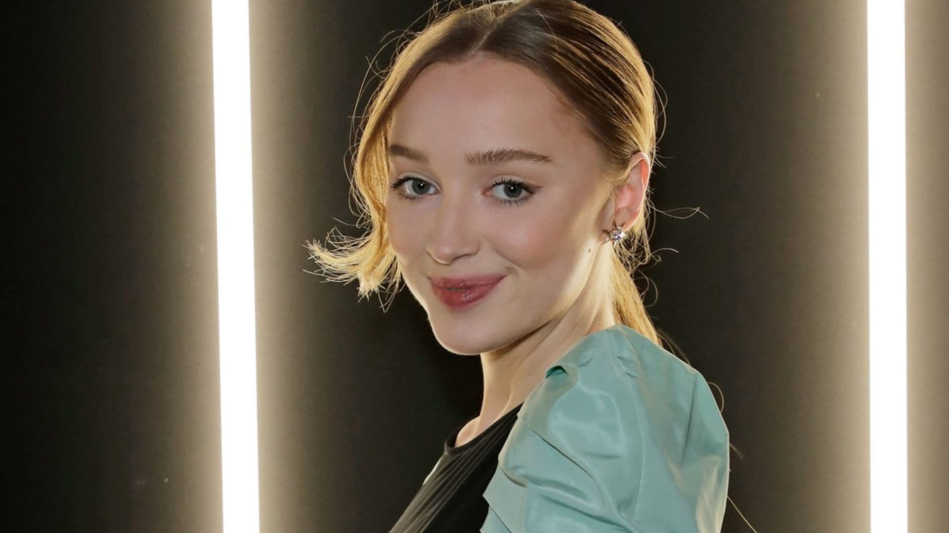 Phoebe Dynevor de ‘Los Bridgerton’ oficializa su noviazgo con Pete Davidson