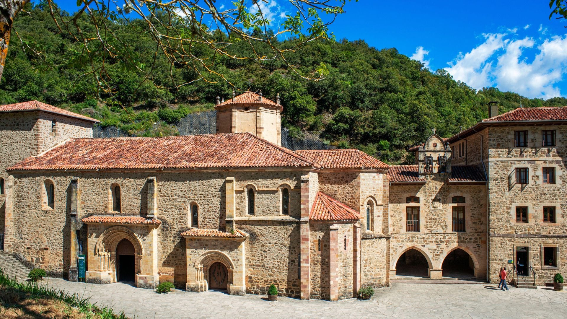 El Camino Lebaniego: una ruta medieval llena de historia y paisajes en Cantabria