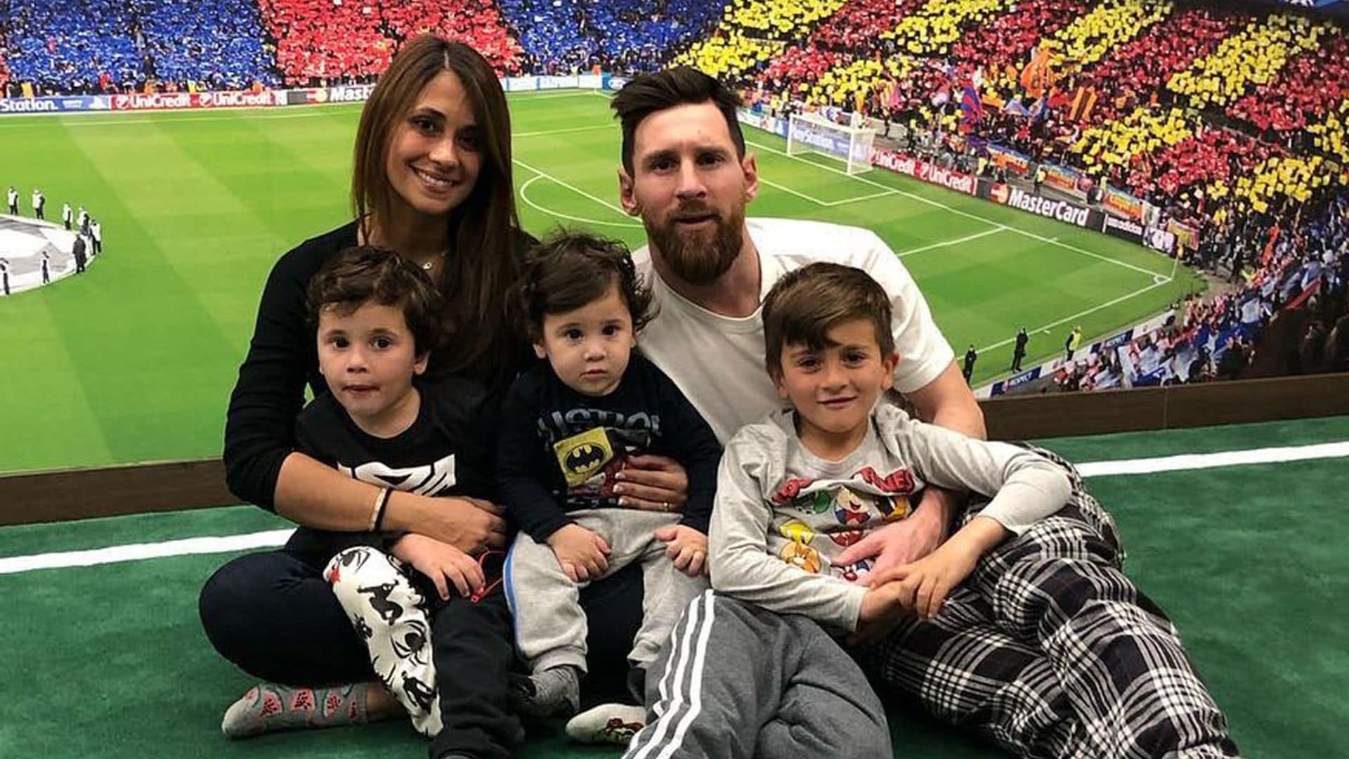 Los hijos de Antonela Roccuzzo cambian el balón de Messi por los guantes de Rocky