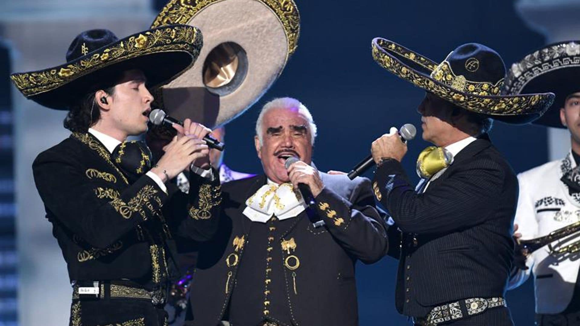 ¡Tres generaciones! Vicente, Alejandro y Alex encantaron en los Latin Grammys 2019