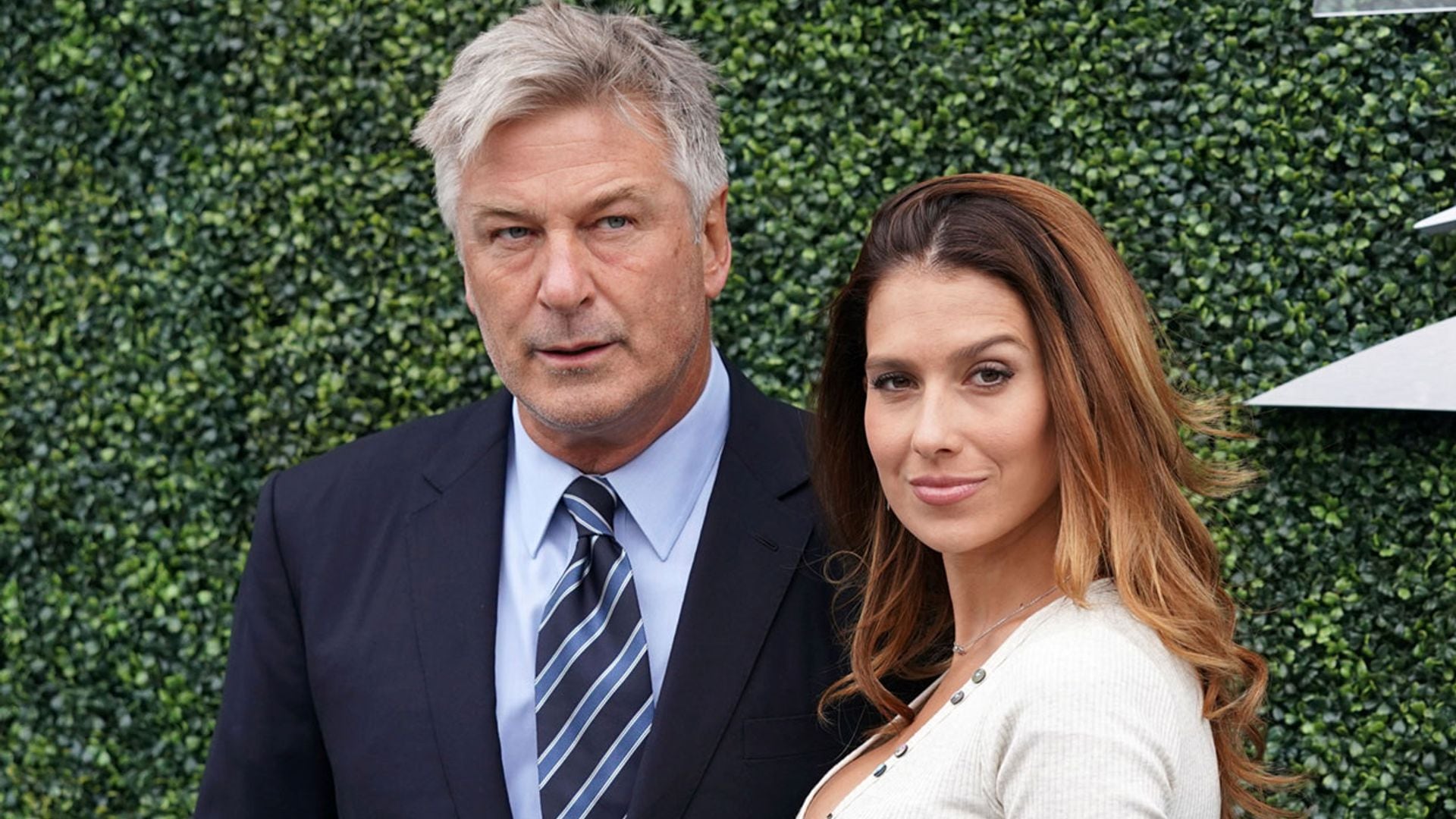 El susto de Alec e Hilaria Baldwin tras la 'aterradora' reacción alérgica de su hijo de ocho meses