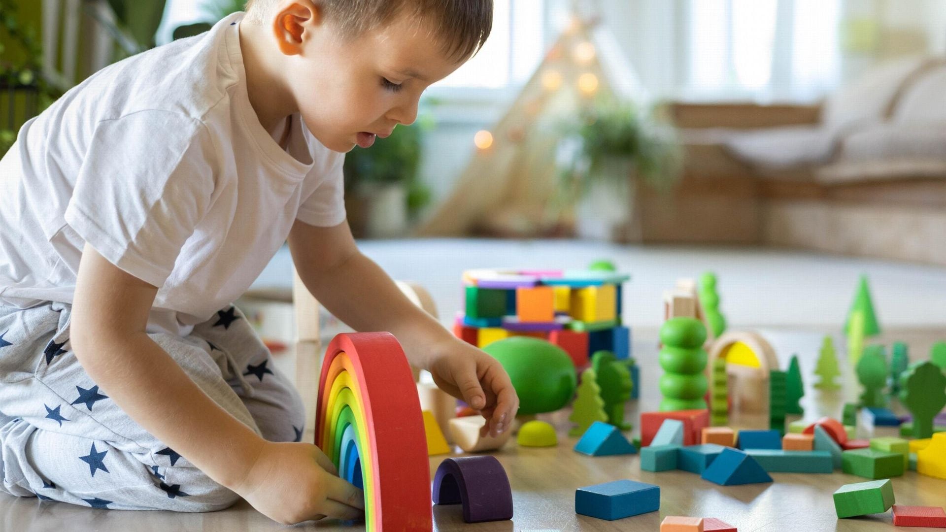 ¿Por qué deberías apostar por los juguetes de madera para tus hijos?