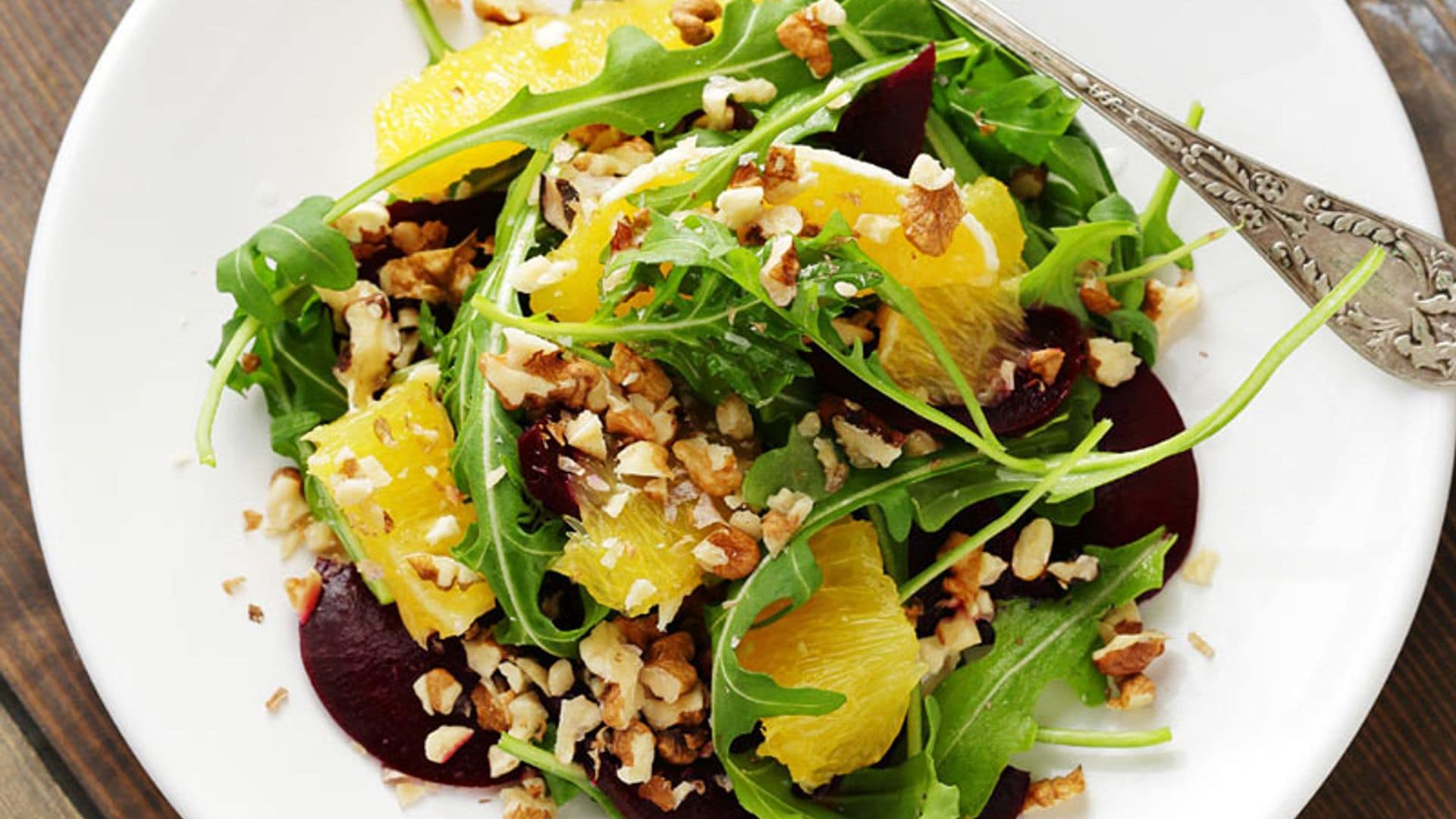 Ensalada de rúcula y remolacha con naranja