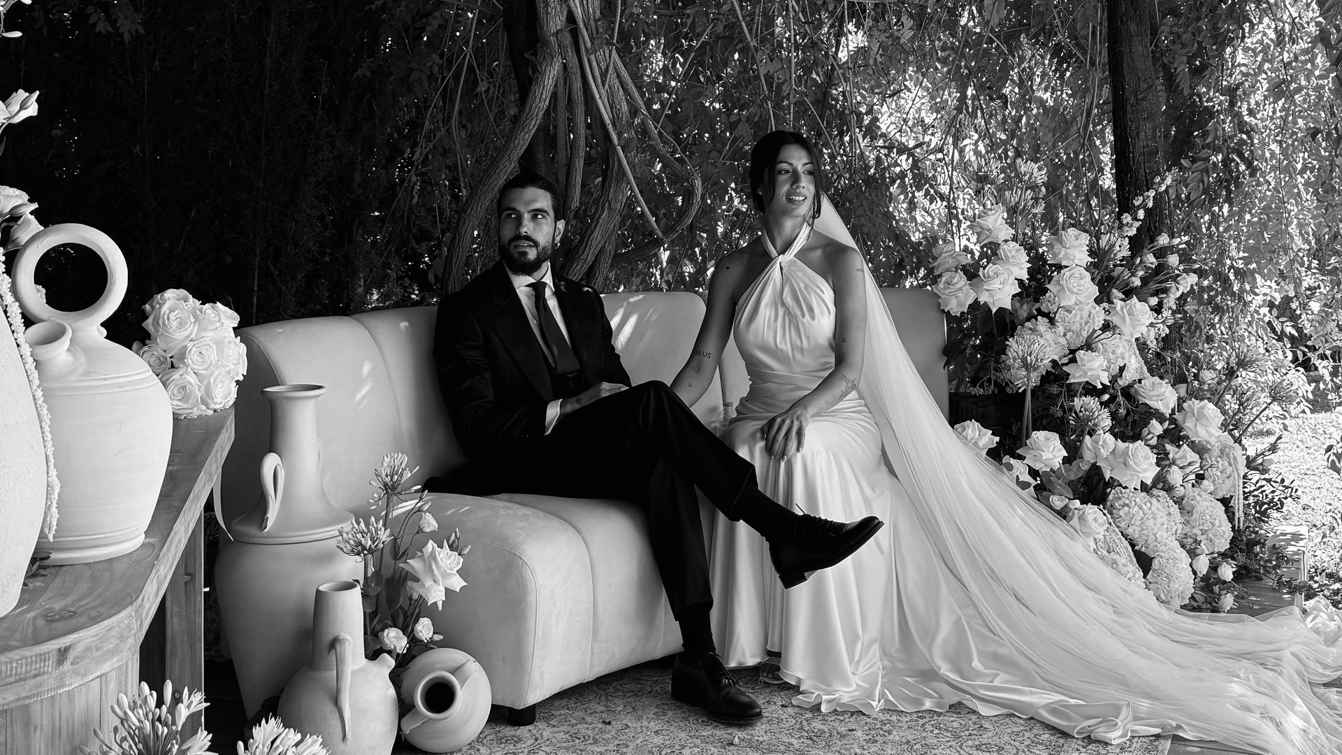 Se comprometieron a los seis meses de conocerse y su vestido de novia tiene anécdota: la boda de María en Alicante