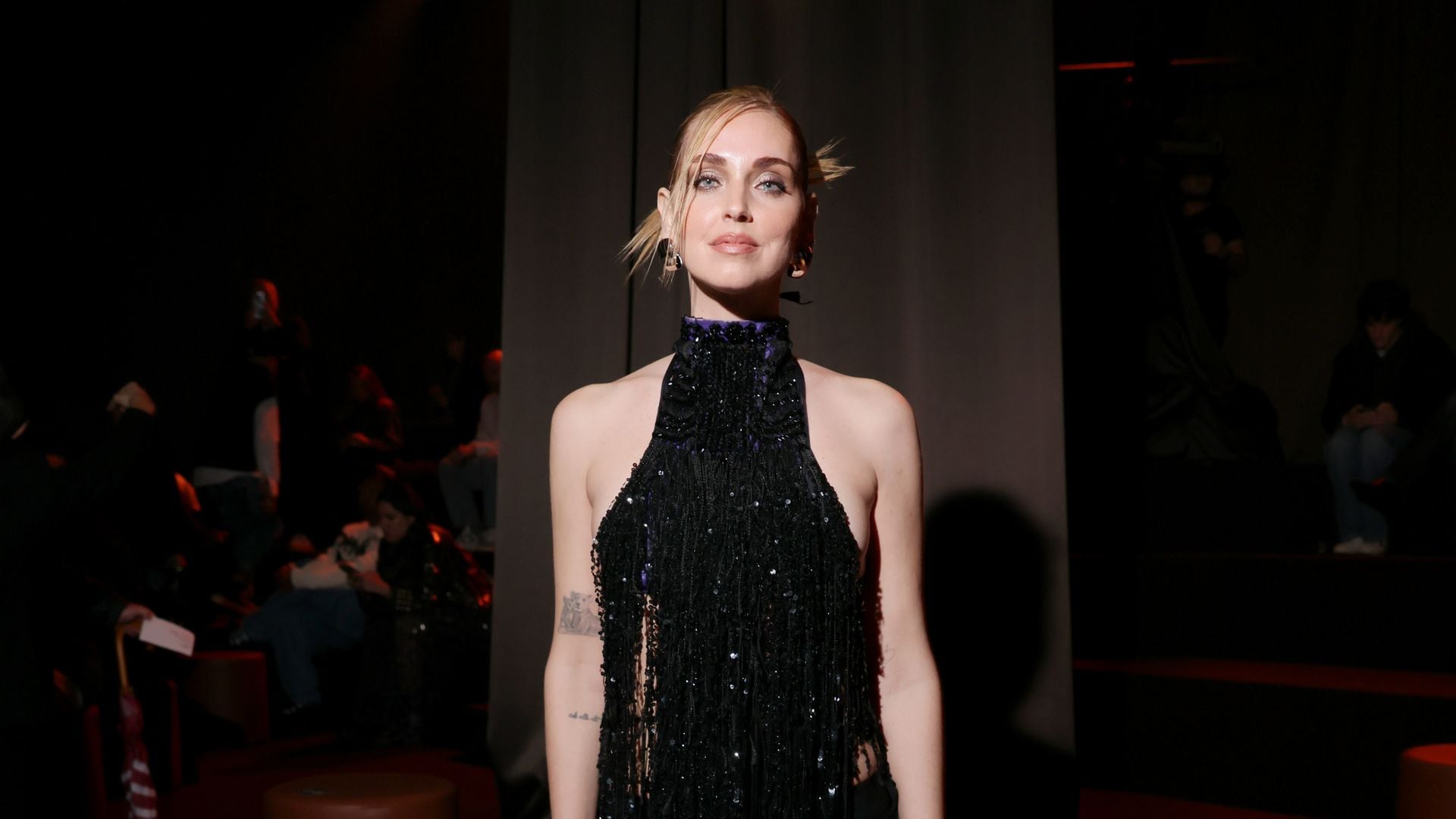 El regreso de Chiara Ferrragni a Milan Fashion Week tras su peor año con un conjunto rompedor: ella no necesita 'revenge dress'