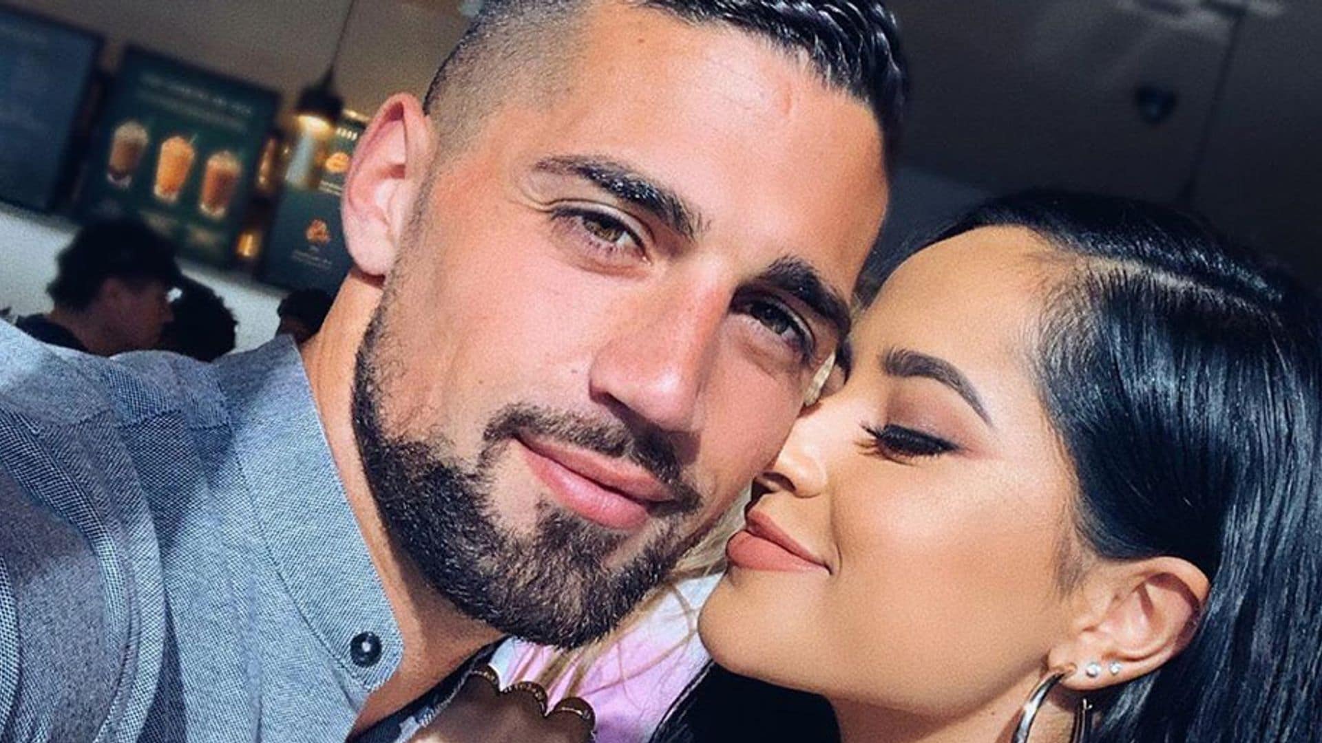 Becky G habla sobre su 'química inmediata' con su novio Sebastian Lletget