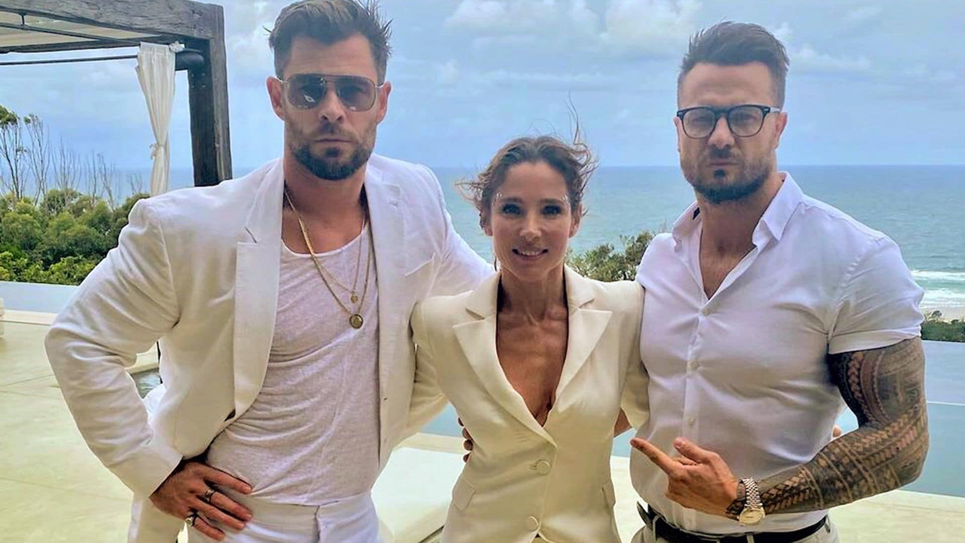 Elsa Pataky se derrite con este baile sexy de Chris Hemsworth en una espectacular 'fiesta blanca'