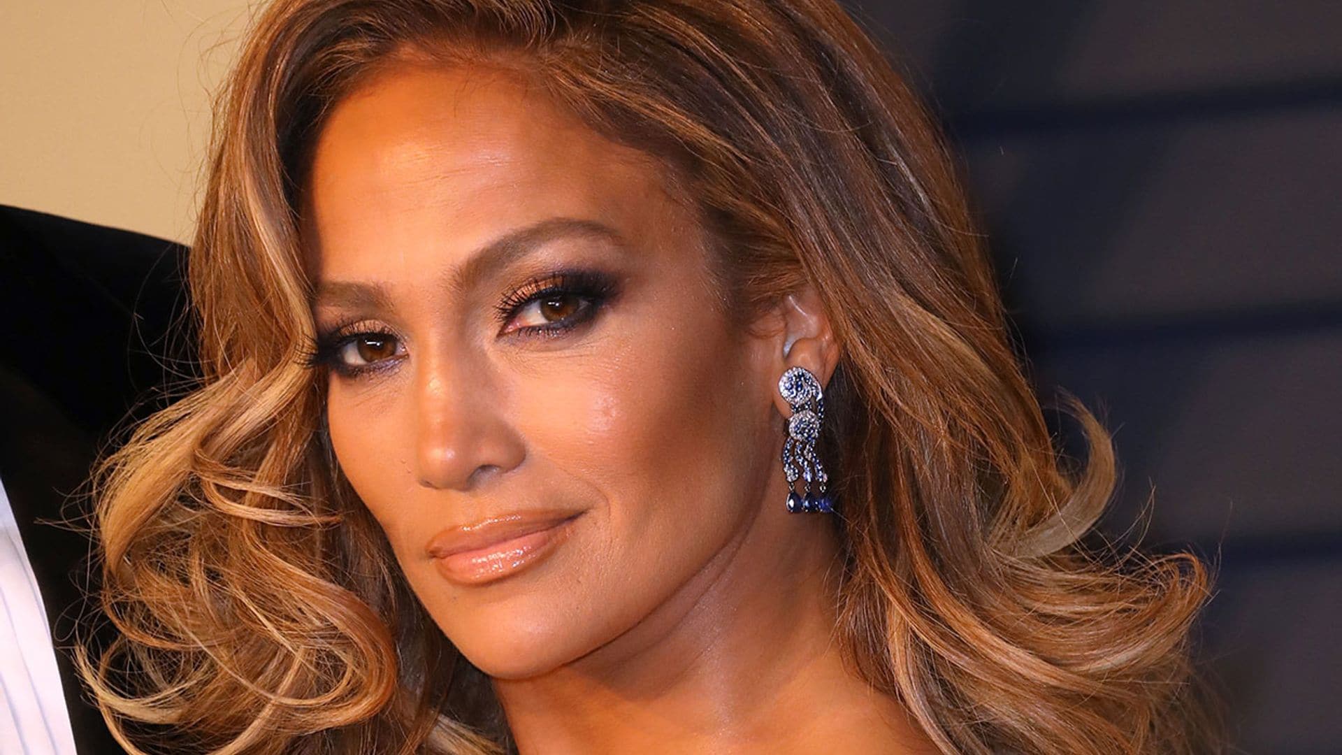 ¿Es este el look más rompedor de Jennifer Lopez hasta la fecha?