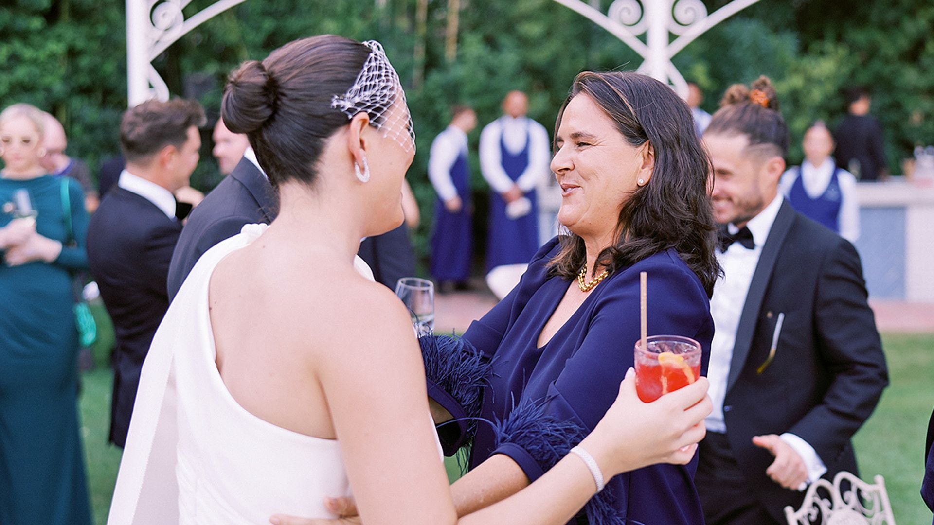 HOLA 4185 BODA DE GARBIÑE MUGURUZA Y ARTHUR BORGES