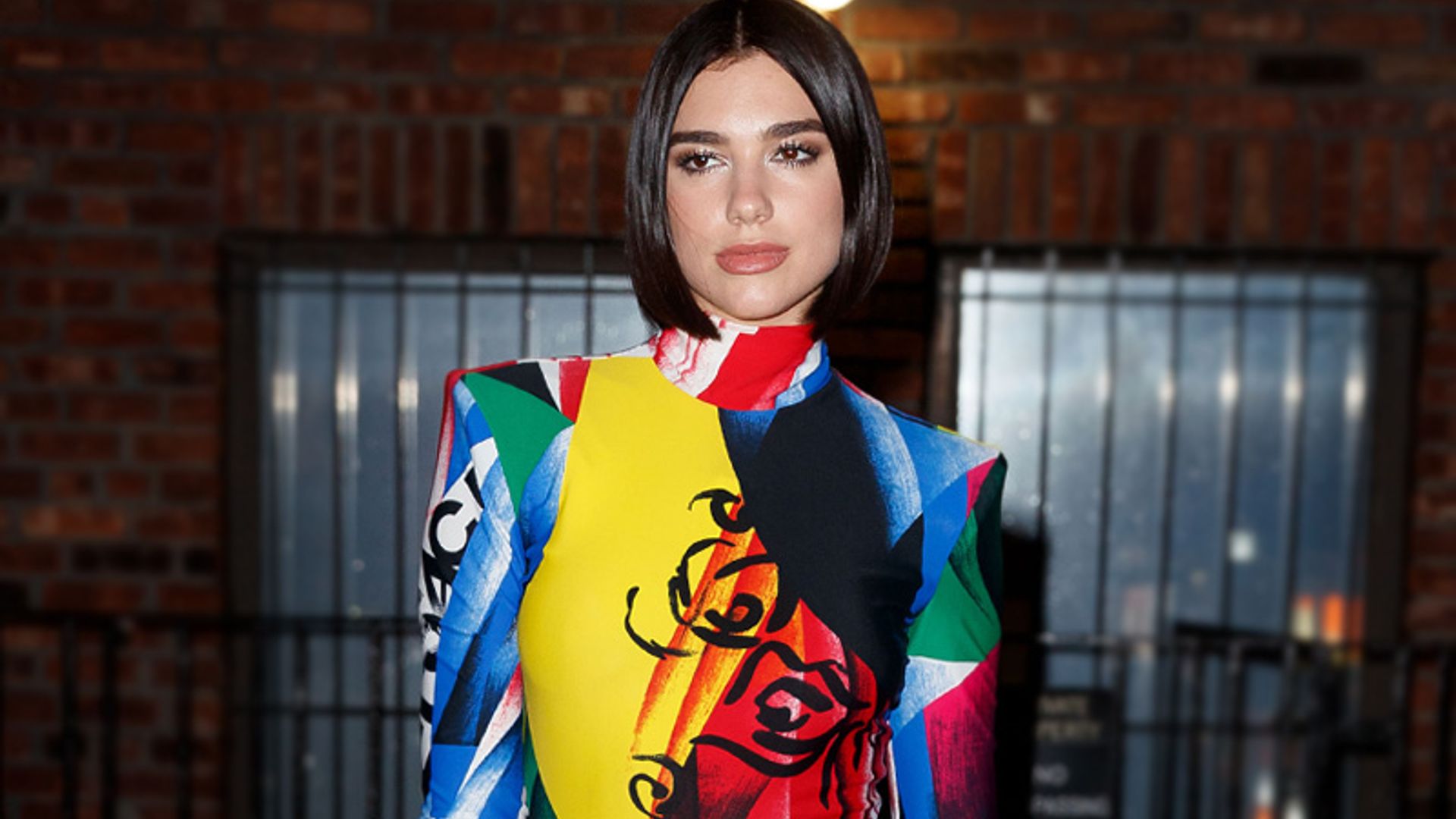 El mono de Gigi Hadid y otras coincidencias de estilo entre Dua Lipa y las 'tops'