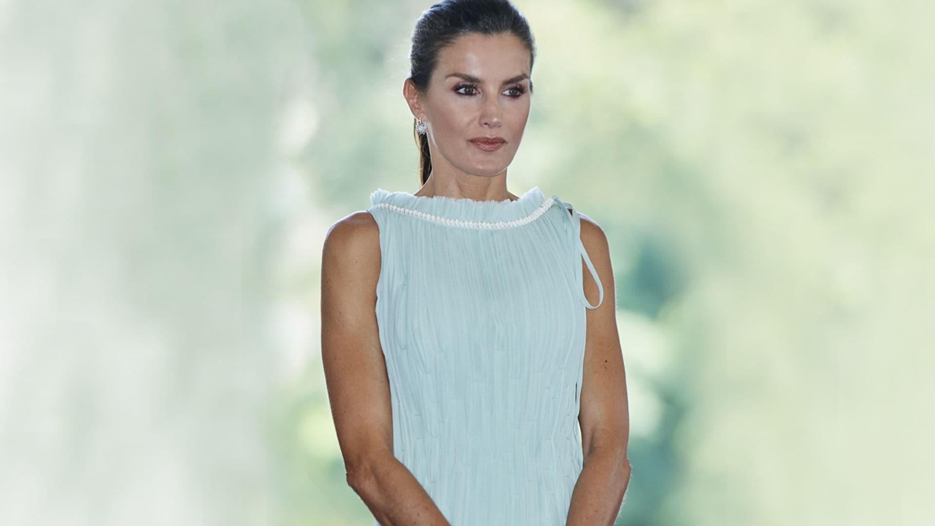 Los vestidos que la reina Letizia nunca ha repetido y nos gustaría ver este verano