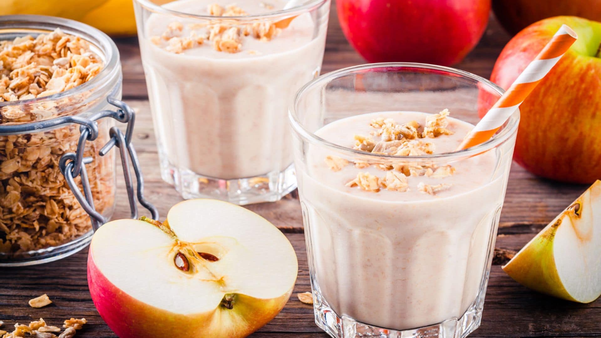 Batido de manzana, plátano y canela