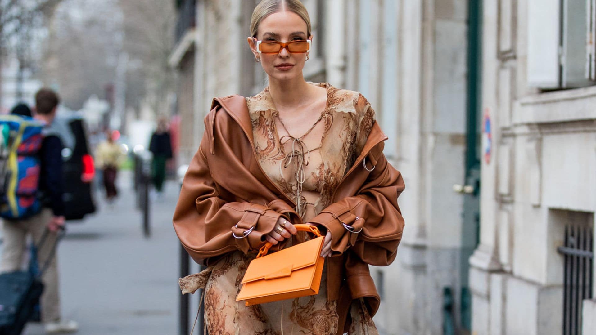 Nada como un vestido 'midi' estampado para evitar dudas de estilo durante toda la primavera