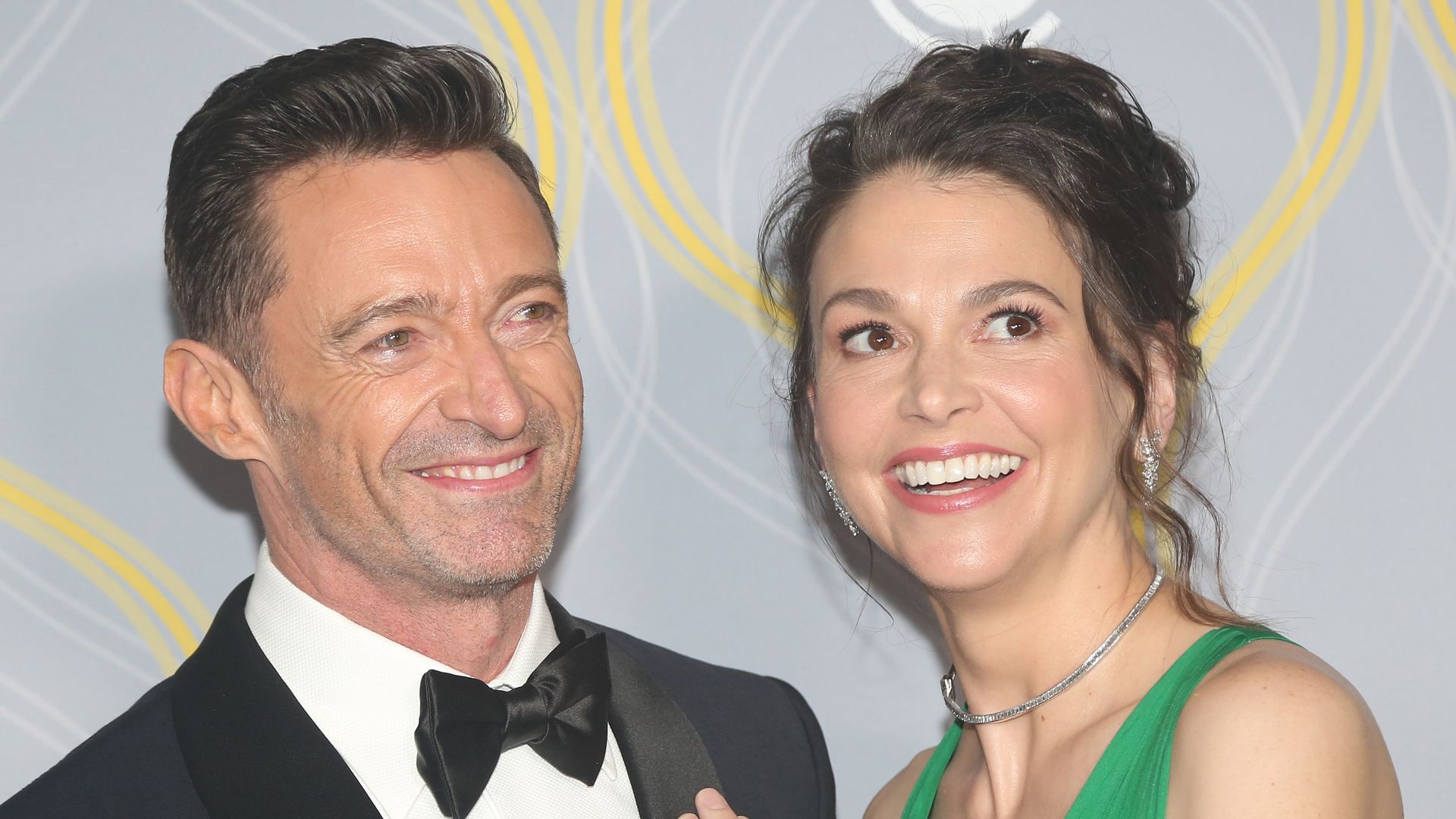 La actriz Sutton Foster solicita el divorcio de Ted Griffin entre rumores de relación con Hugh Jackman