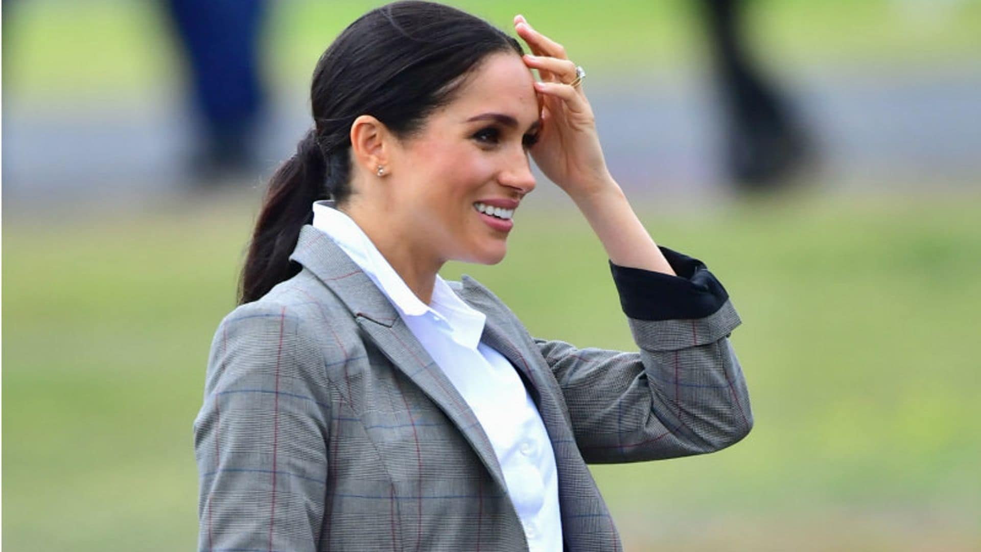 Meghan Markle escoge una prenda de Serena Williams y emociona en redes