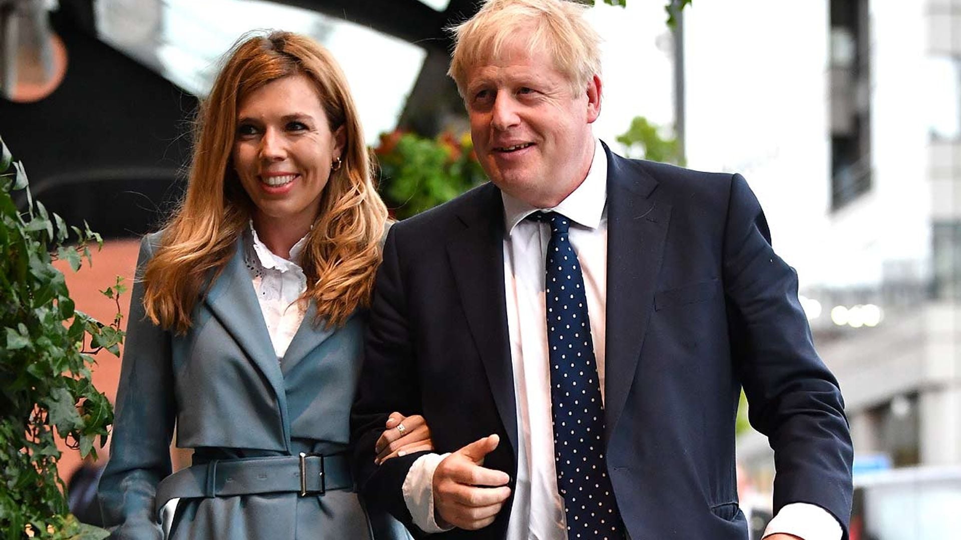 ¡Doble enhorabuena! Boris Johnson y Carrie Symonds van a ser papás y anuncian su compromiso