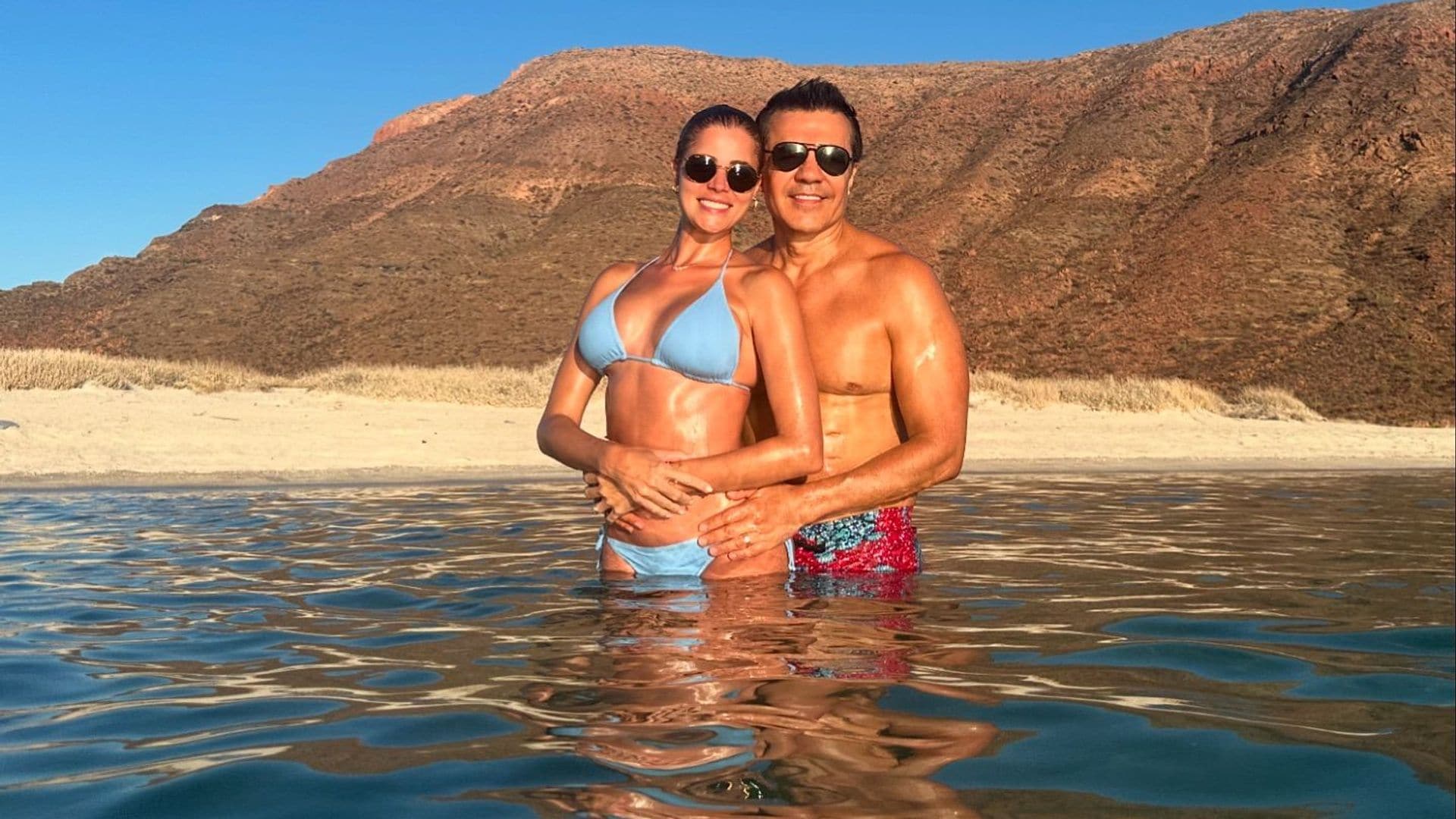 Adrián Uribe y su esposa Thuany presumen las fotos de su romántica escapada veraniega